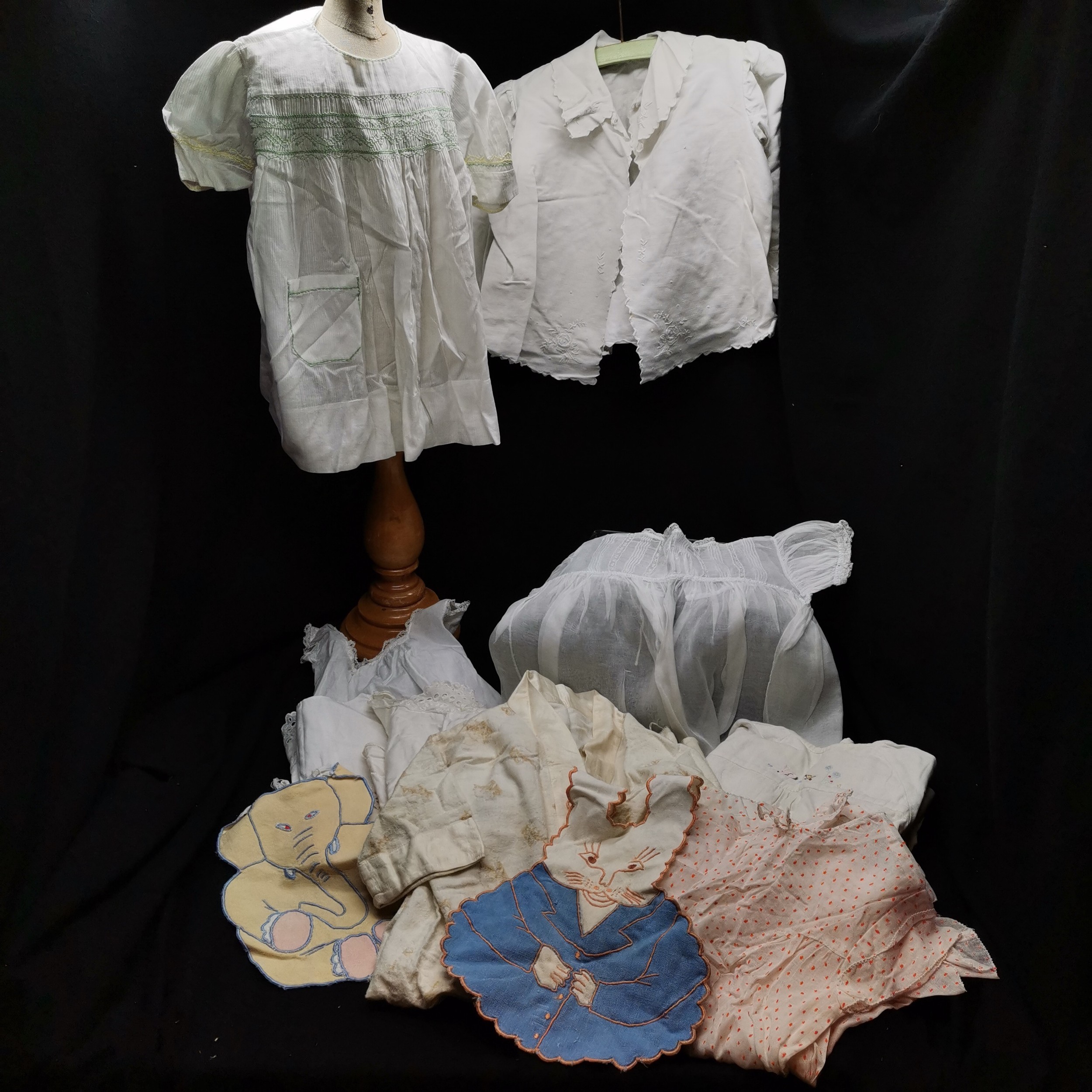 Collextion of children vintage/antique clothing - mixture of Edwardian to 1950s to include