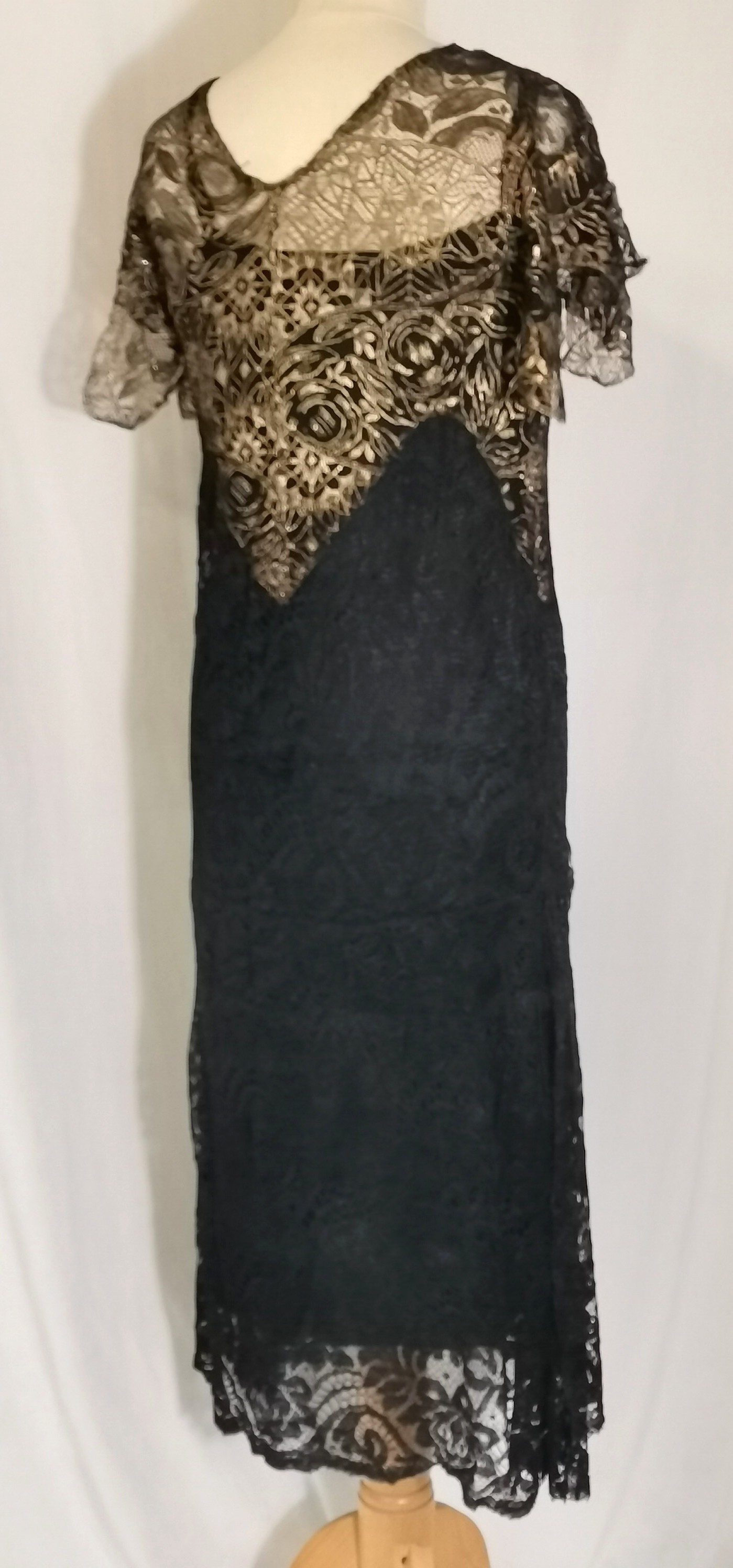 1920s black and gold lace dress with underskirt in good condition for its age - 96cm bust - Image 2 of 5