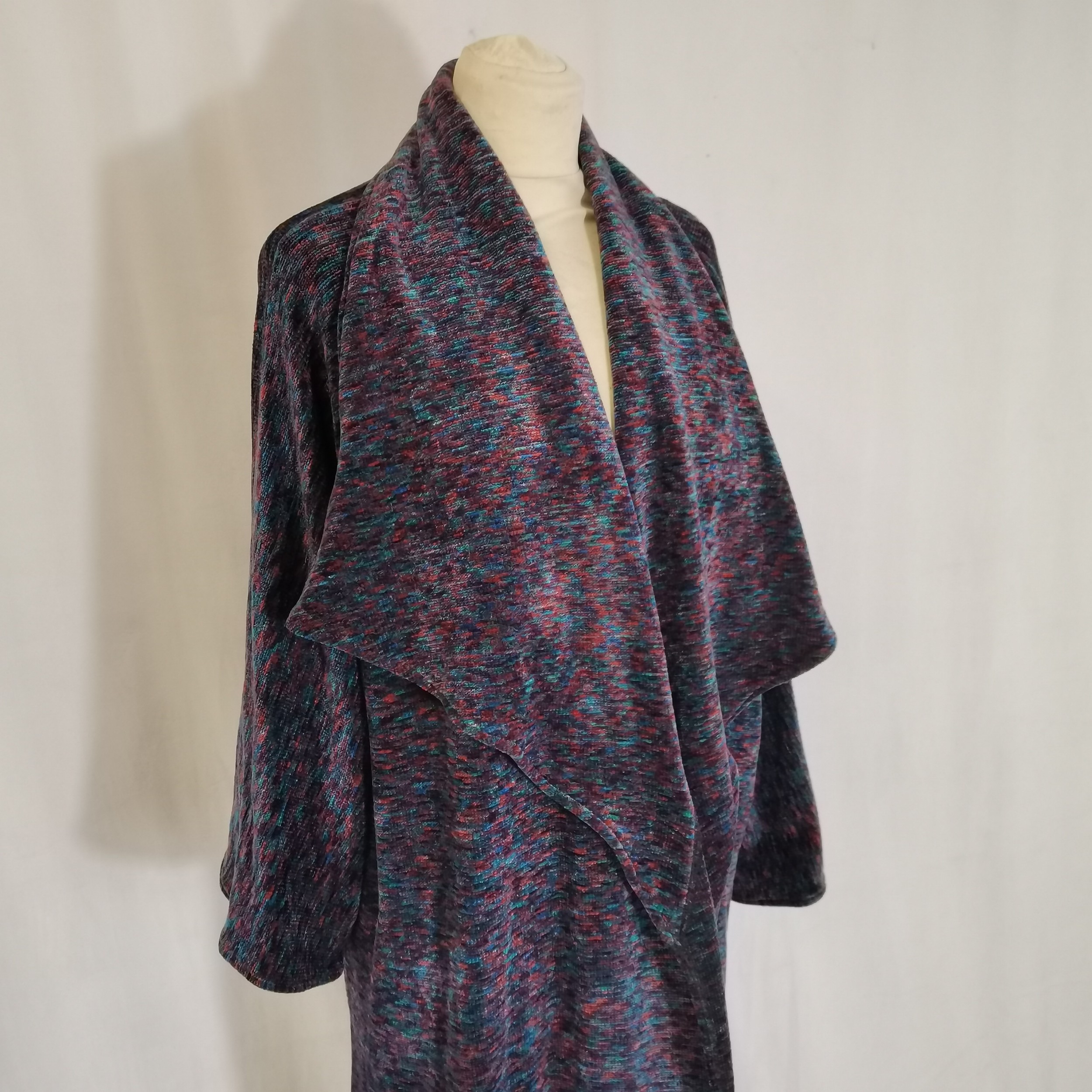 Velvet loose fitting coat large size in multicoloured - good used condition - by Sahara - Image 3 of 3