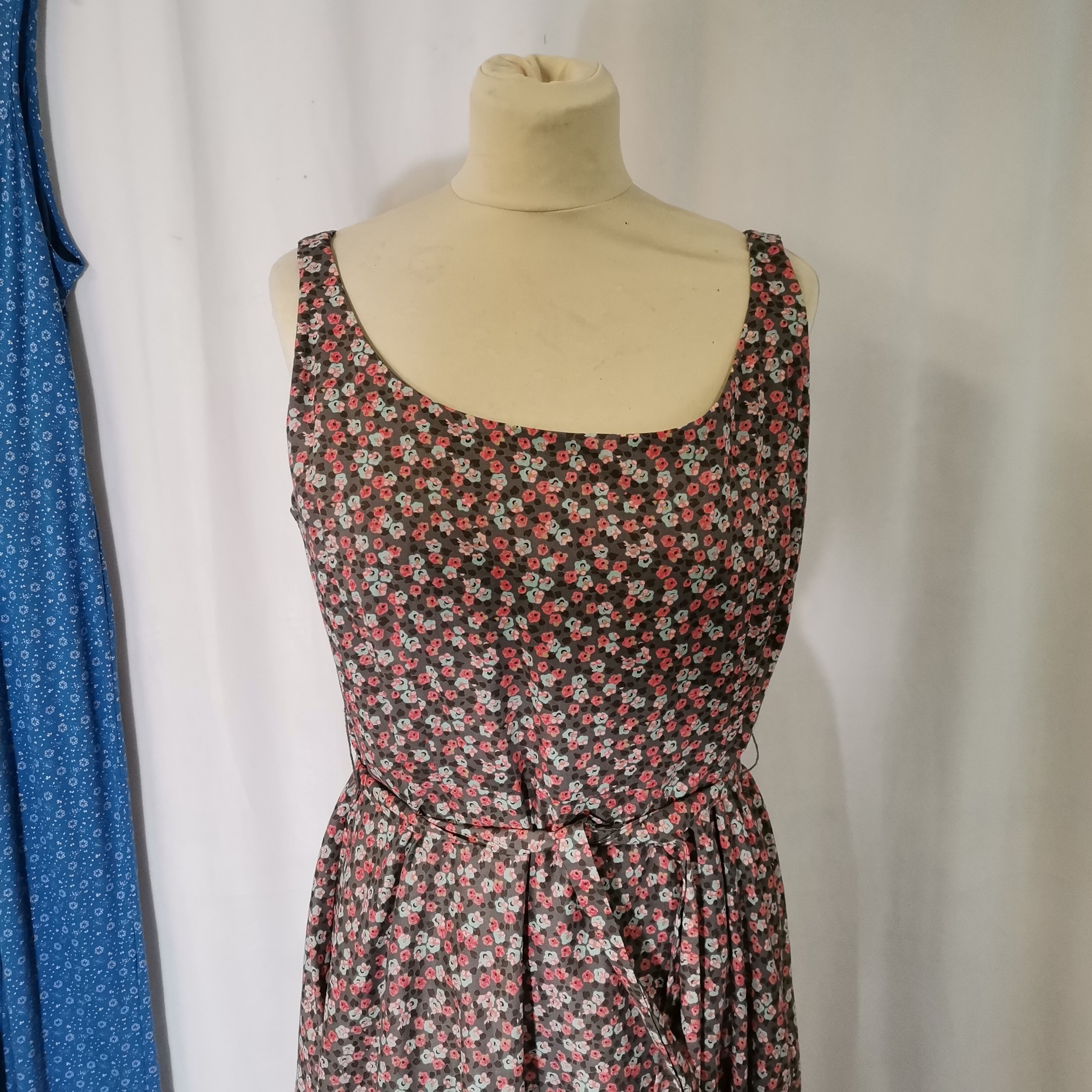 Vintage Laura Ashley sleeveless summer dresses, blue cotton is 96cm bust, floral pattern is size - Image 2 of 3