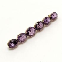 Unmarked gold amethyst set large bar brooch - 7.5cm & 9g total weight