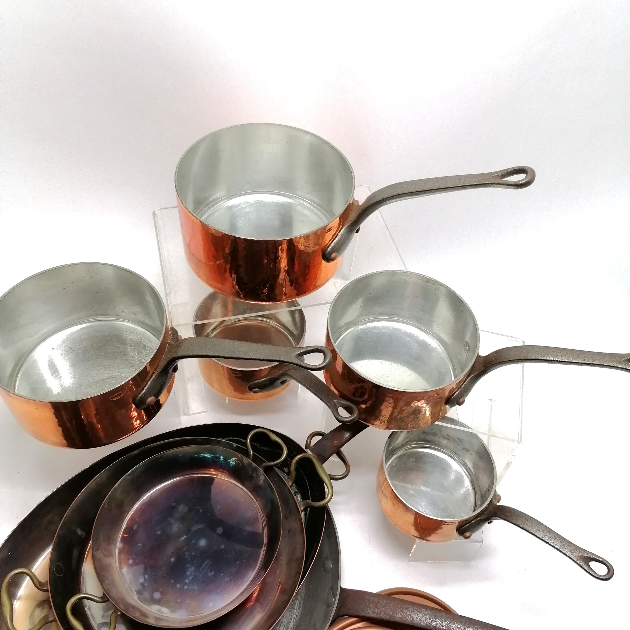 Mauviel villedieu 6 piece copper / iron cooking set inc large frying pan (31cm diameter) & 5 - Image 2 of 4
