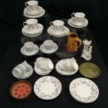 Qty of vintage teaware inc Susie Cooper Wild strawberry, Upsala-ekeby (Sweden), Hornsea etc