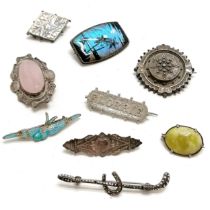Qty of antique silver brooches inc Florrie, butterfly wing, connemara stone, Nazah rose quartz etc -