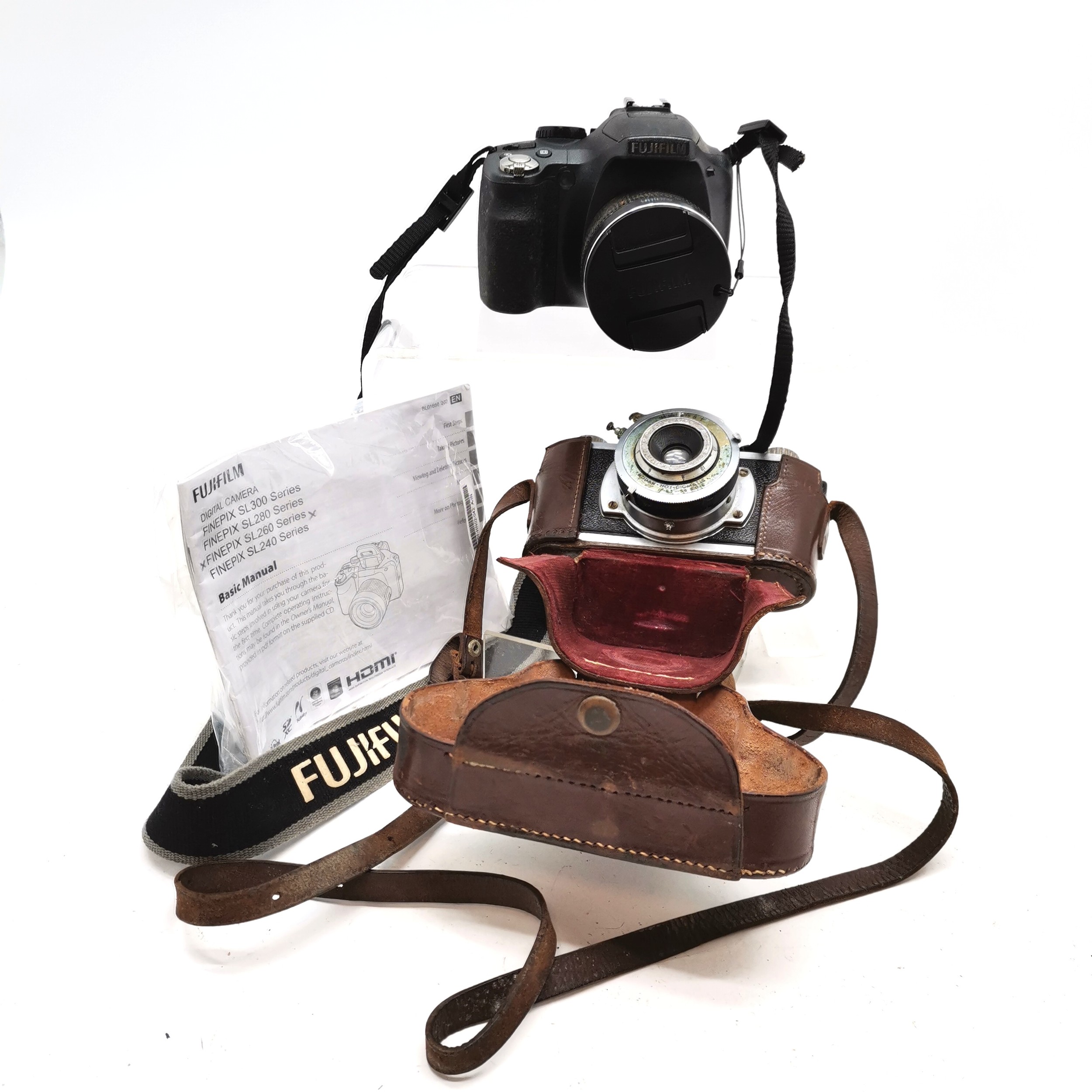 Minolta Mini 35 slide projector in original box and carry case, Fujifilm camera and case, Sony video - Image 3 of 3