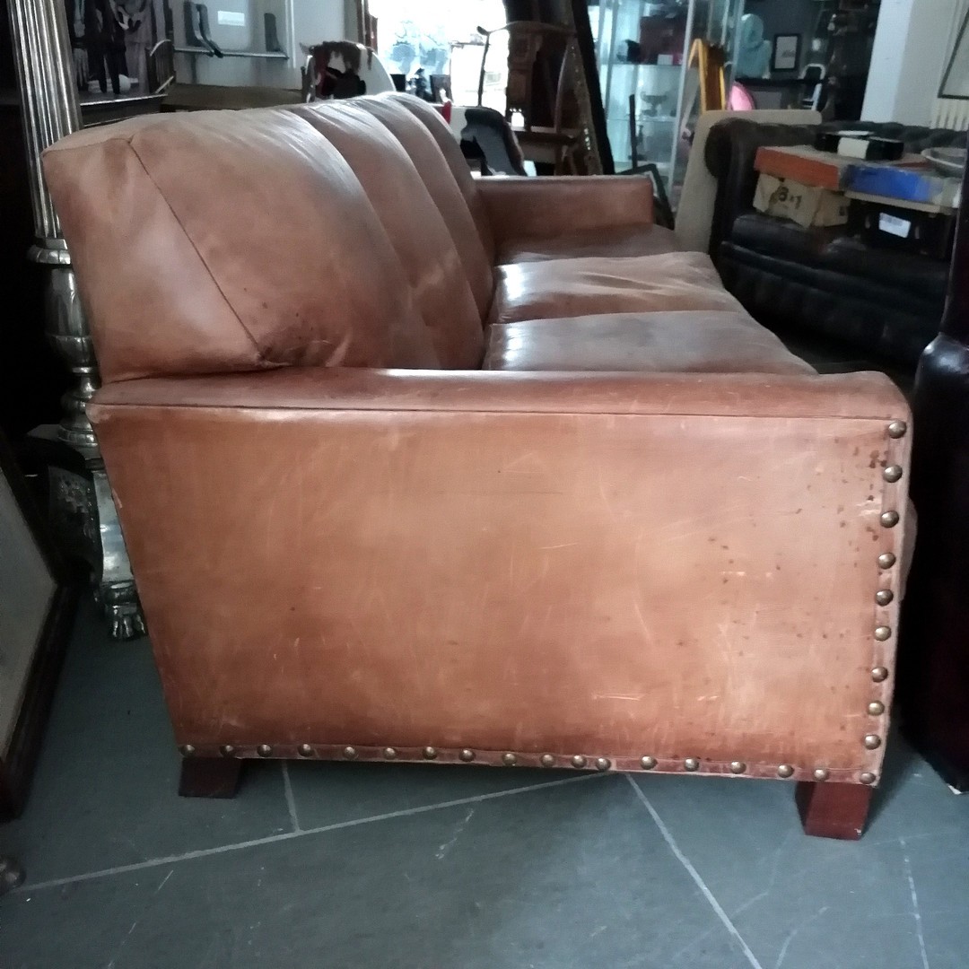 Ralph Lauren tan leather 4 seater sofa 250cm long x 100cm deep x 85cm high ~ In used condition - Image 7 of 8