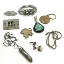 2 x silver hardstone pendants (1 on silver 44cm chain), 3 silver brooches (1 lacks pin), costume