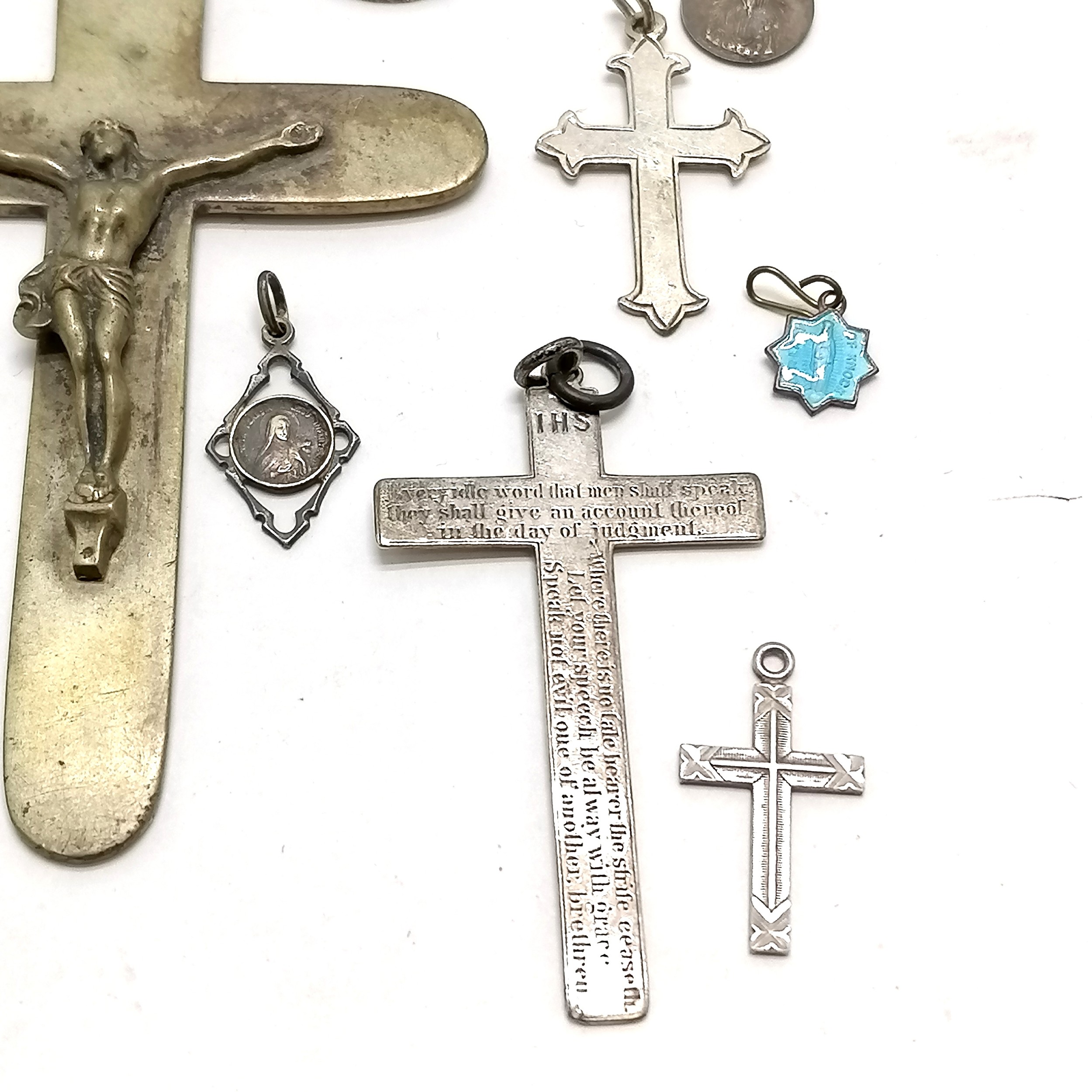 Qty of crosses & medallions inc some silver, antique, 1 with unusual scripture etc - largest 11cm - Image 3 of 3