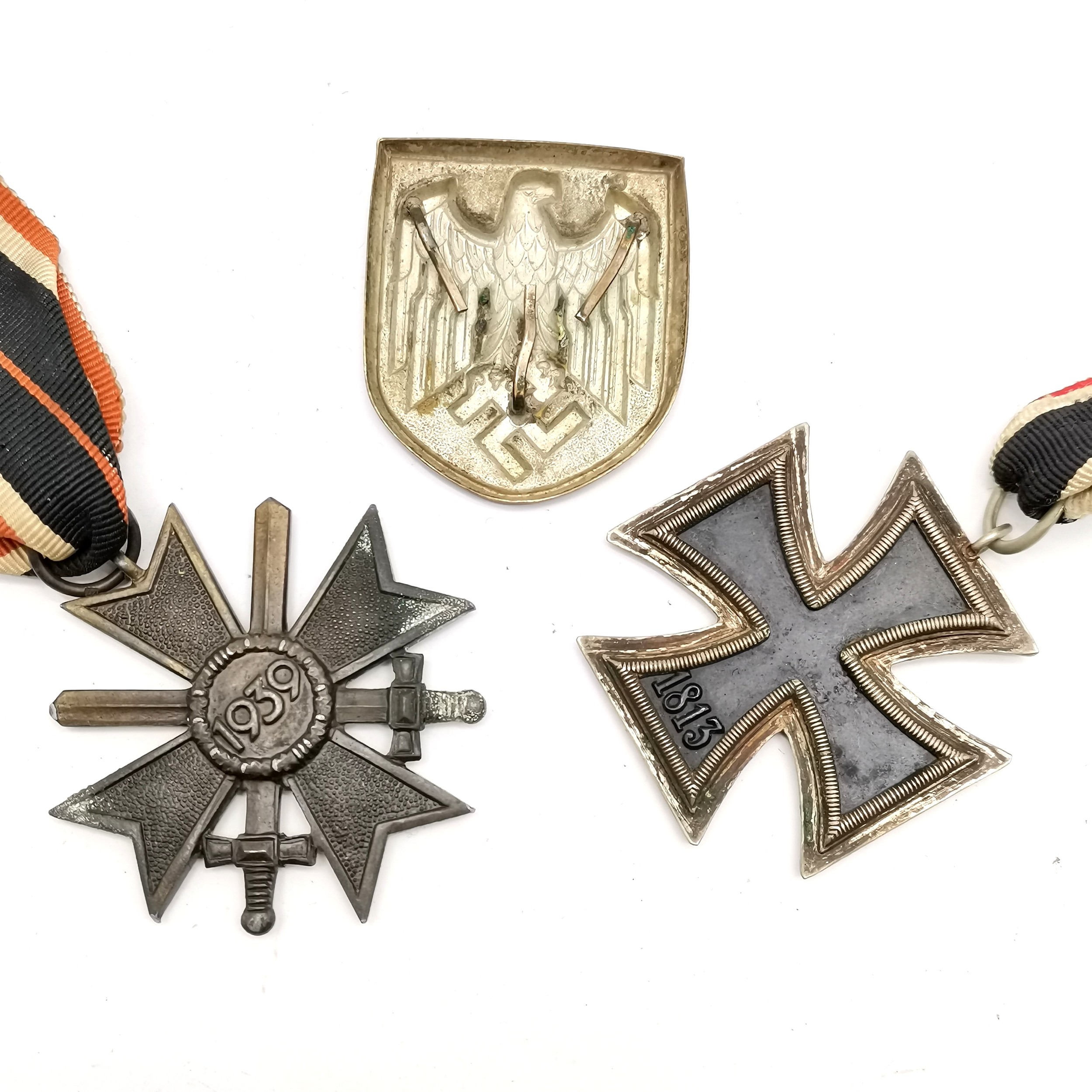 WW2 genuine second class iron cross medal on original ribbon, German war medal, tropical pith helmet - Image 3 of 4
