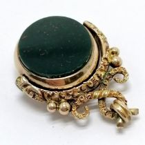 9ct hallmarked gold swivel fob set with bloodstone / cornelian - 3cm & 6.2g total weight ~ top