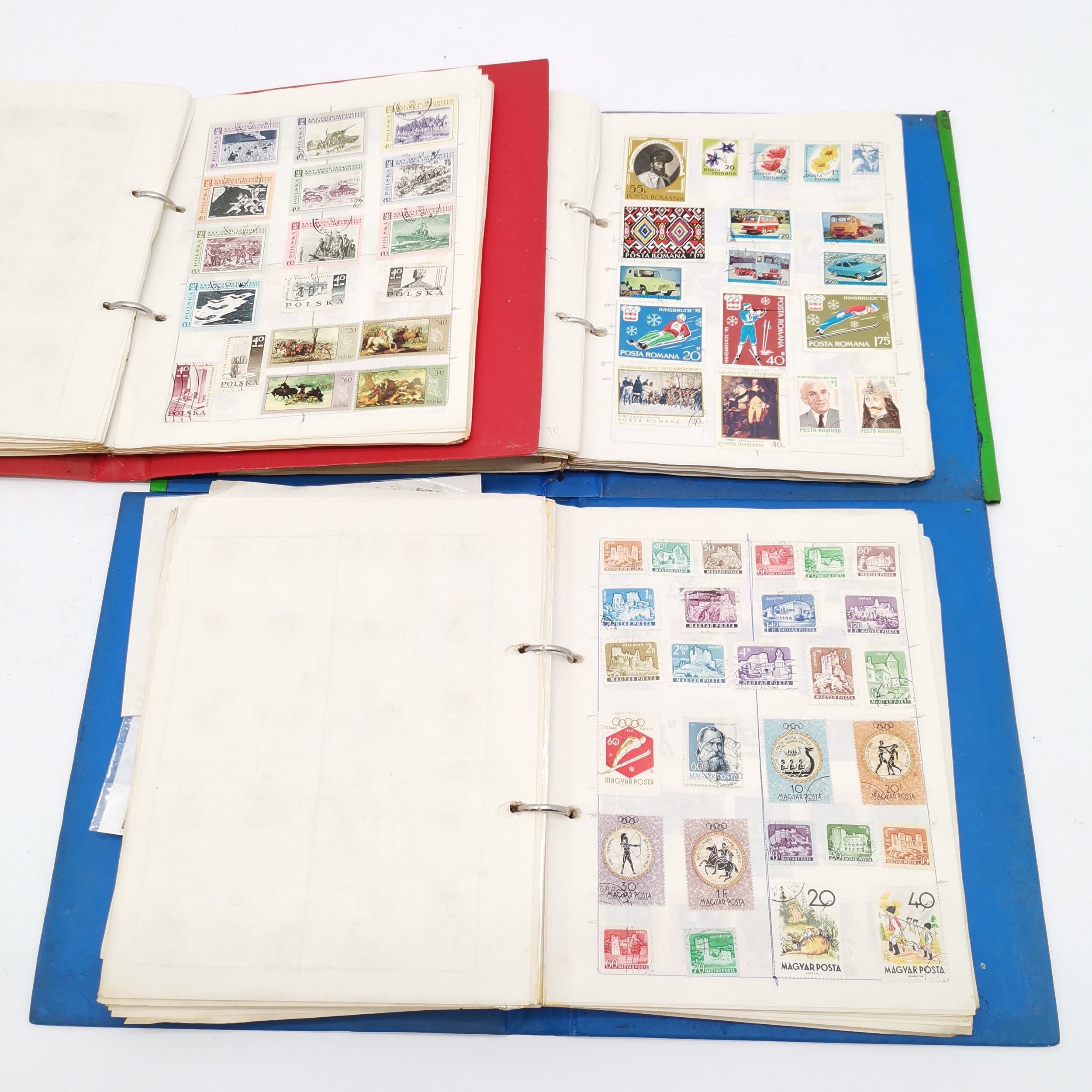11 volumes of a world stamp collection - in mixed condition but many 1000's and well worth further - Image 2 of 16