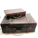 Antique leather covered cartridge case with Belgian label to interior - 41cm x 35cm x 10cm high t/