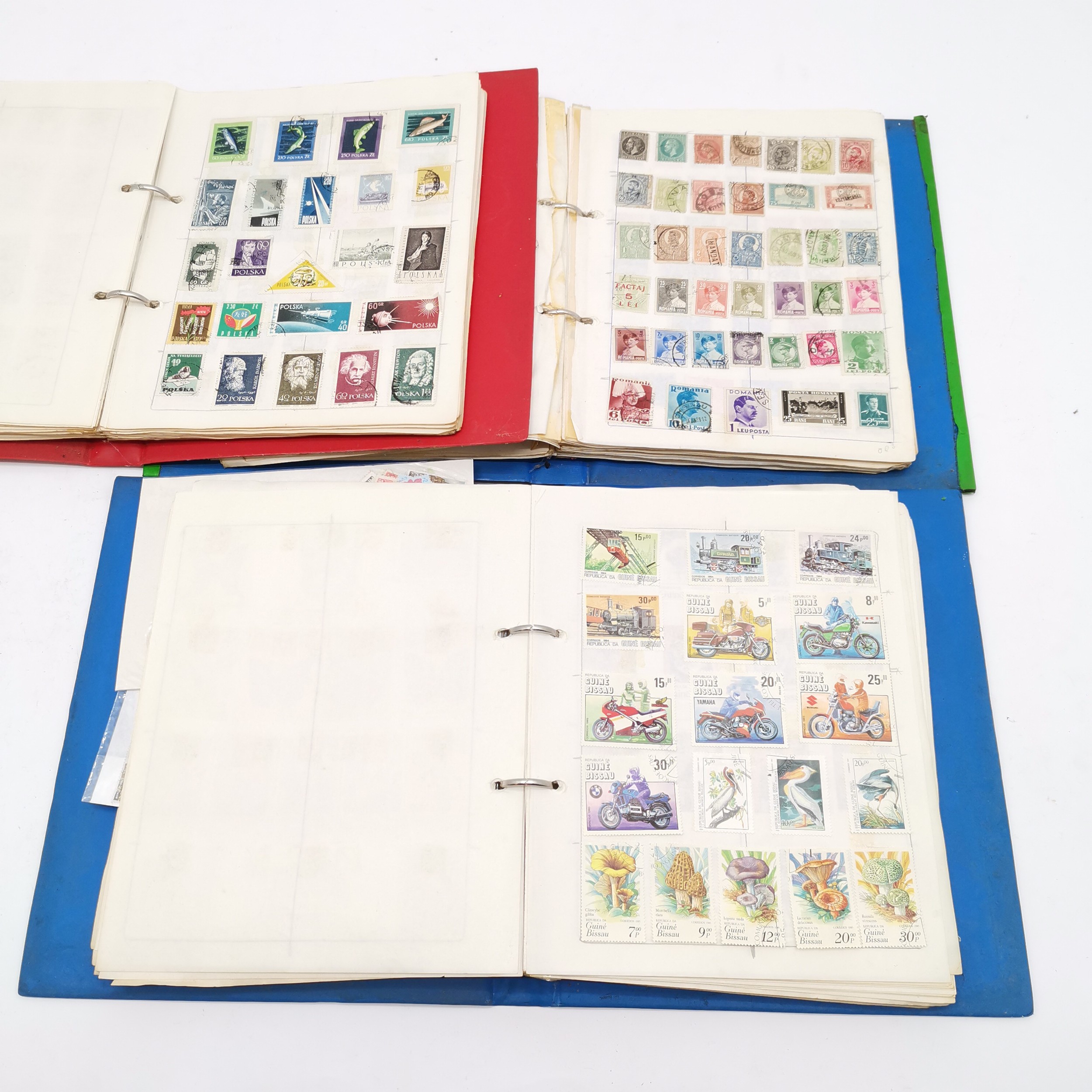 11 volumes of a world stamp collection - in mixed condition but many 1000's and well worth further - Image 3 of 16