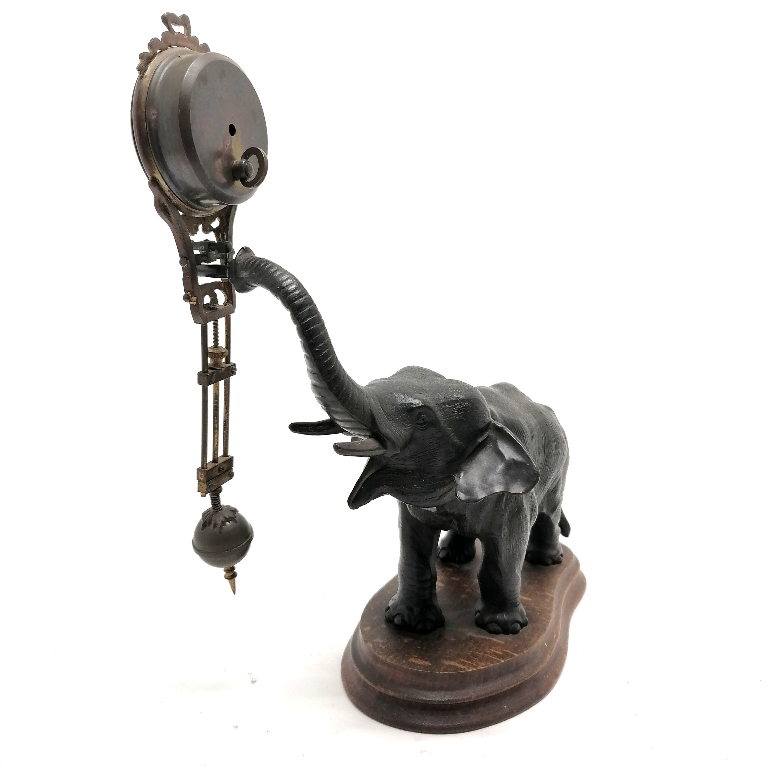Antique French bronze Elephant pendulum clock on a wooden base 28cm high - the pendulum is bent - Image 3 of 8