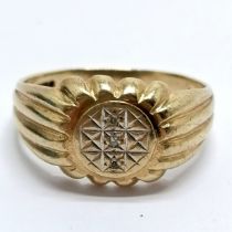 9ct hallmarked gold diamond set ring with reeded shoulders - size U½ & 4g total weight