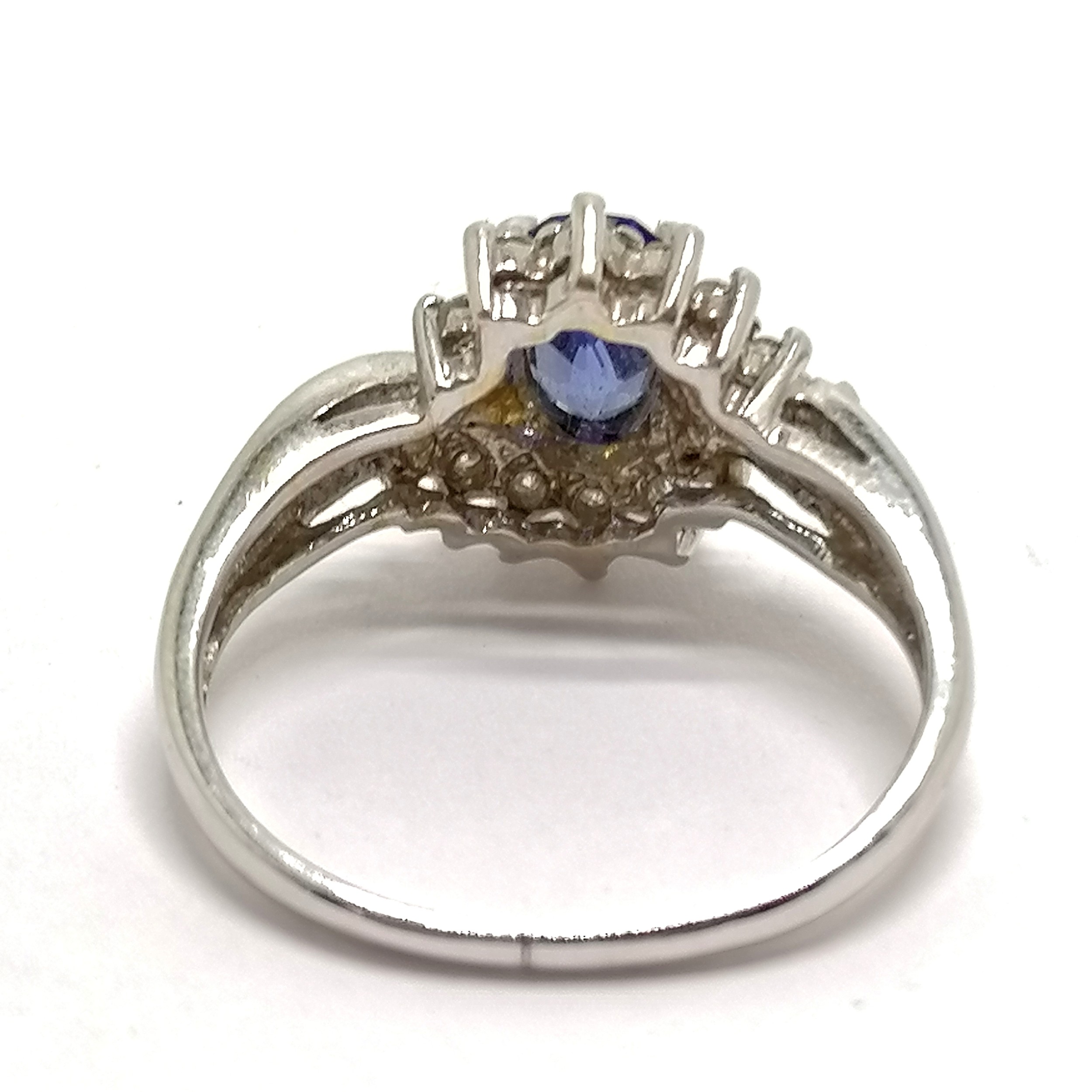 18ct hallmarked white gold sapphire & diamond (0.23cts total weight indicated) cluster ring - size - Image 2 of 3