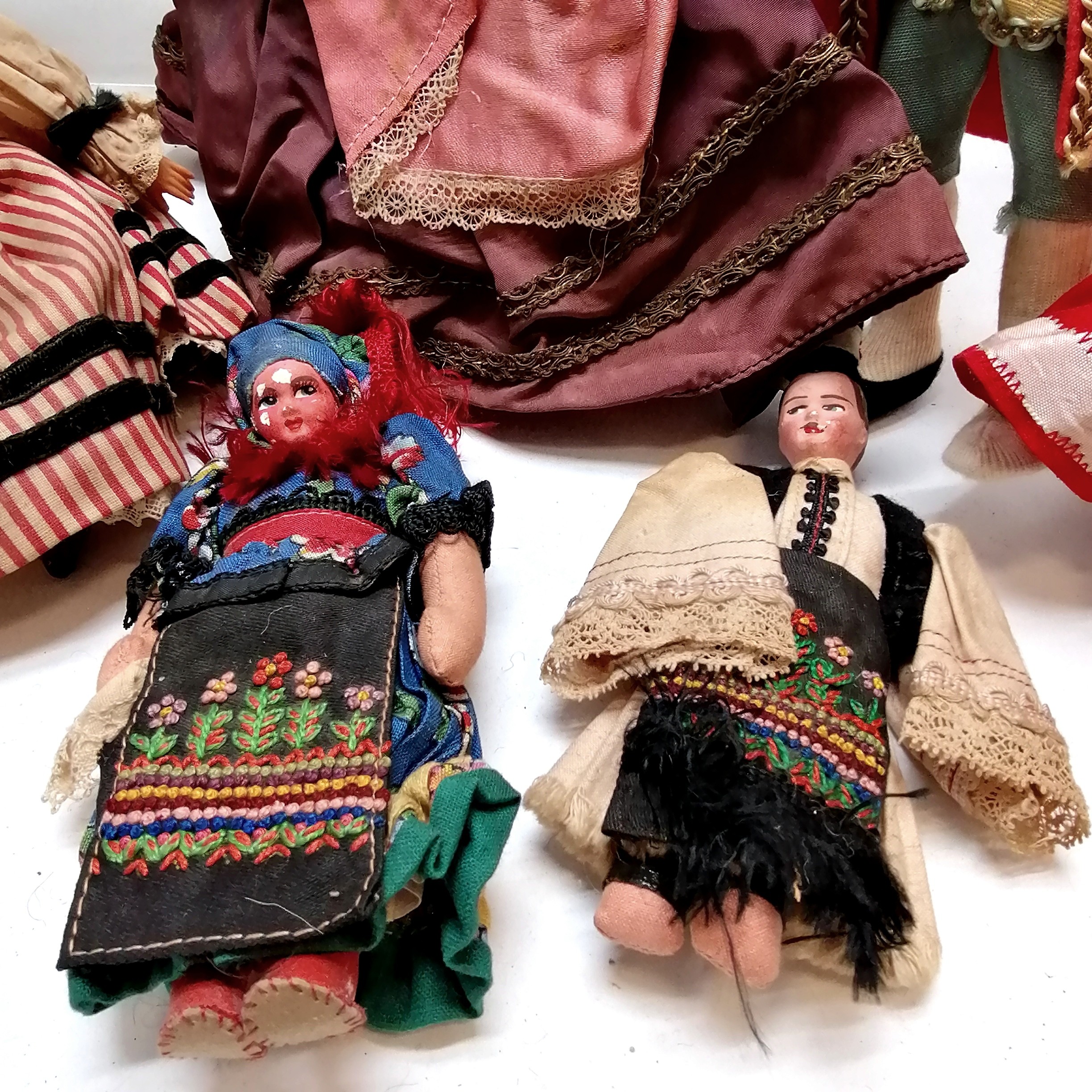 A vintage collection of 18 costume dolls the talest 36cm high including Nistis Spanish doll, Peggy - Image 2 of 12