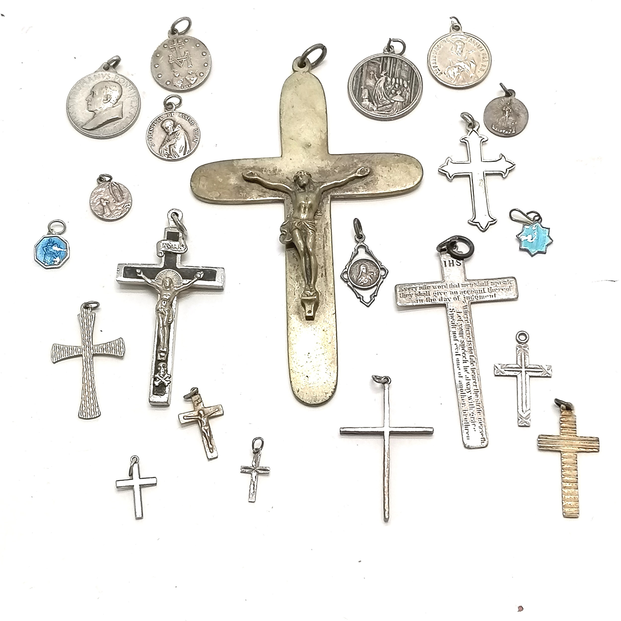 Qty of crosses & medallions inc some silver, antique, 1 with unusual scripture etc - largest 11cm
