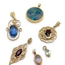 6 x gold marked pendants (14ct opal - 2cm drop) rest are 9ct inc garnet etc - total weight (6) 5.5g