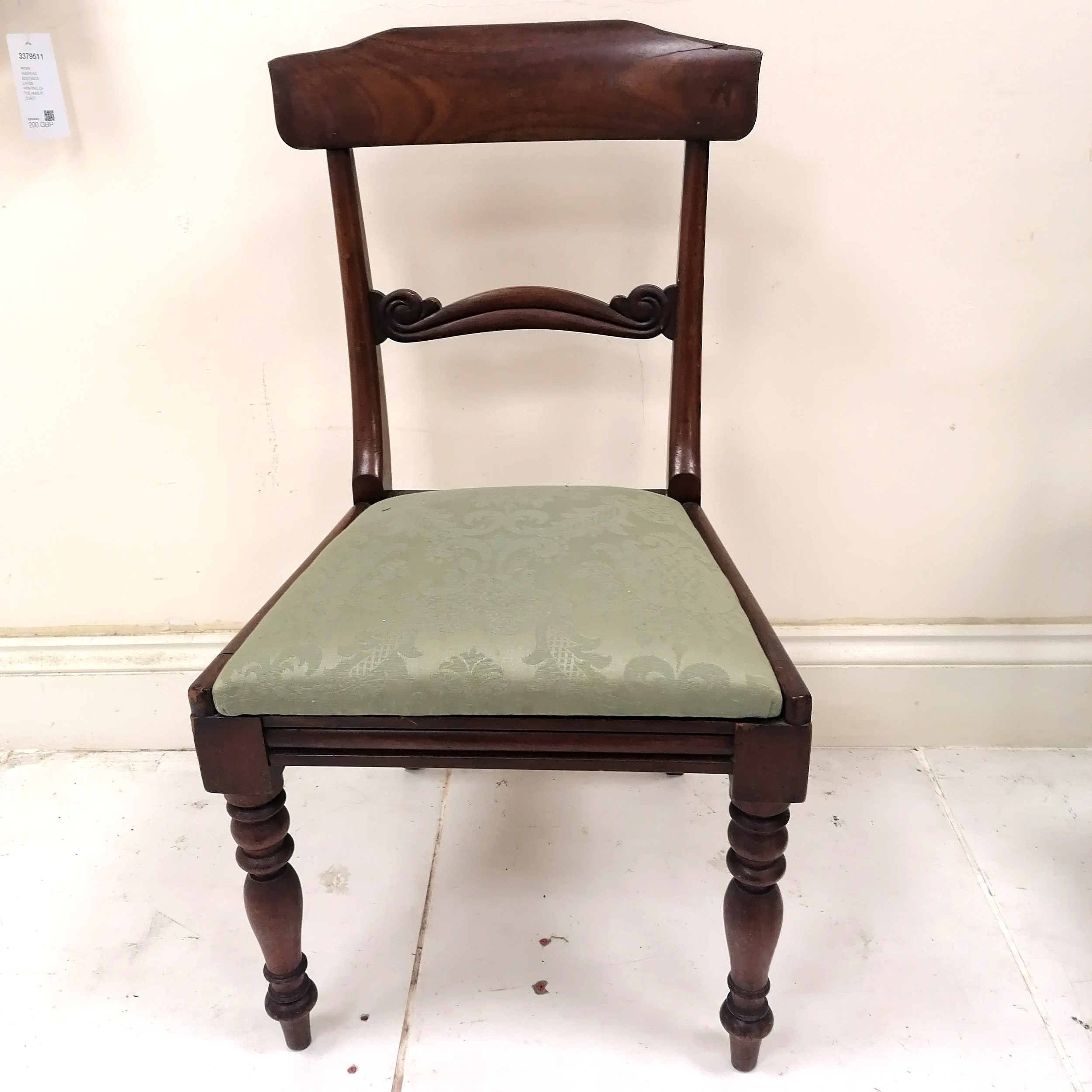 Set of William IV mahogany bow back dining chairs with drop in seats upholstered in a green - Image 6 of 6