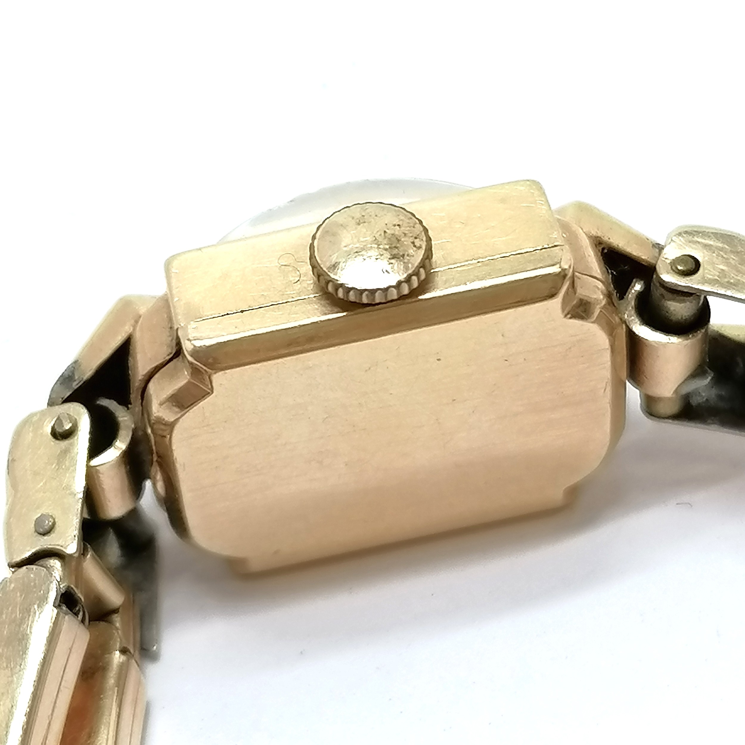 14ct gold cased Marvin Art Deco manual wind wristwatch (14mm across) on a non-gold stretchy bracelet - Image 2 of 3