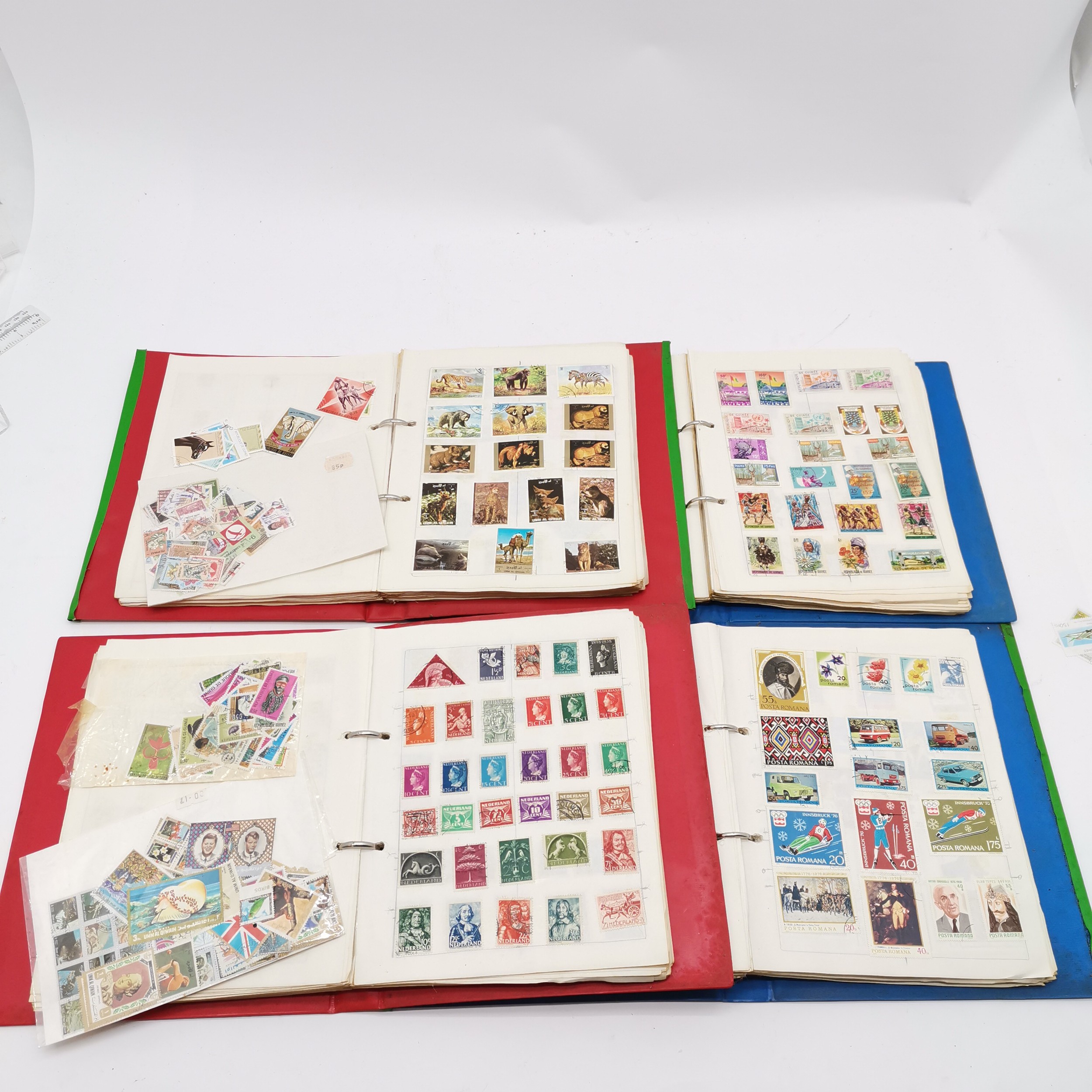 11 volumes of a world stamp collection - in mixed condition but many 1000's and well worth further - Image 14 of 16