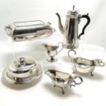 Qty of silver plated wares ~ muffin dish (20cm diameter), 2 x gravy boats, coffee pot, cream jug &