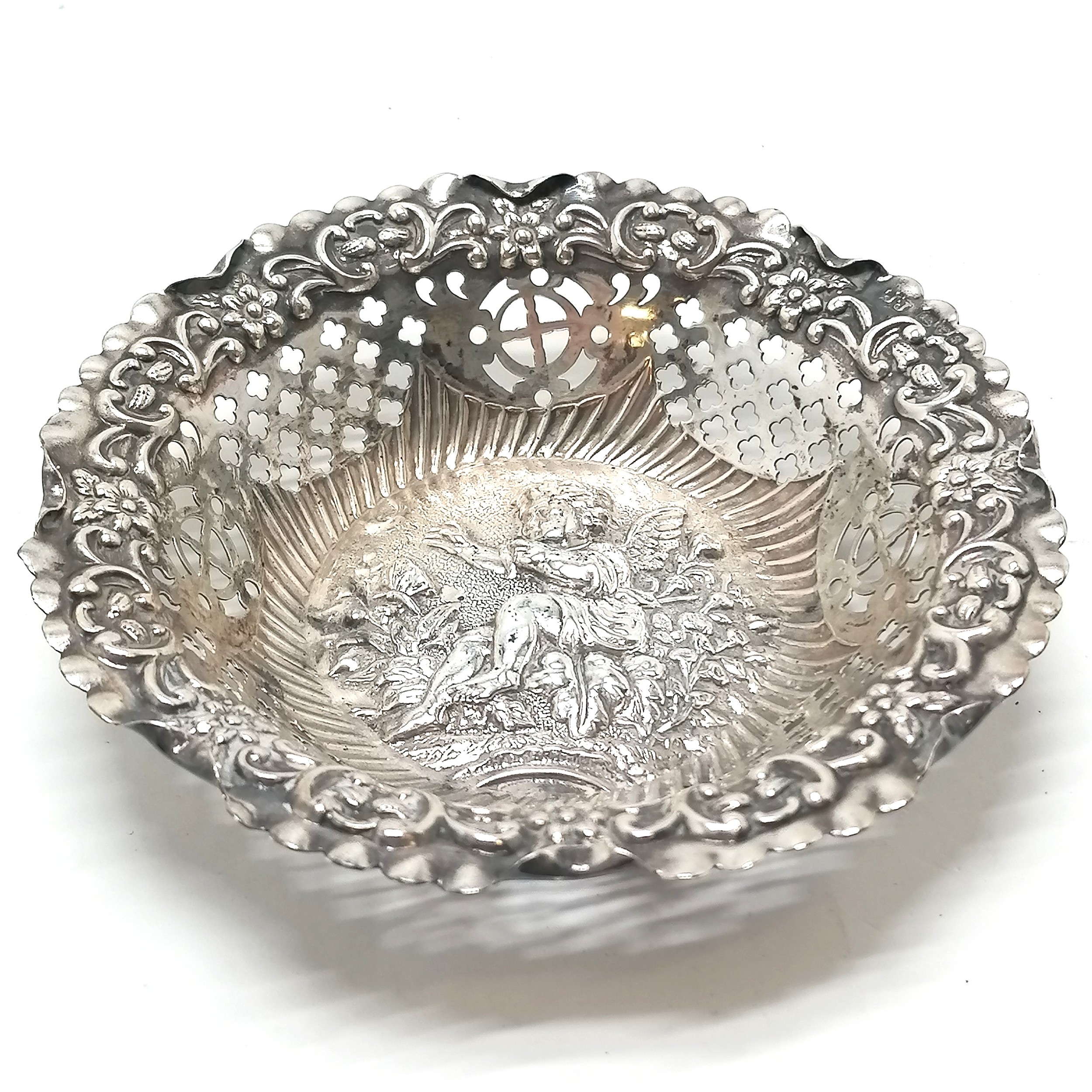 1902 Chester silver pierced bonbon dish with cherub detail by Jay, Richard Attenborough & Co -