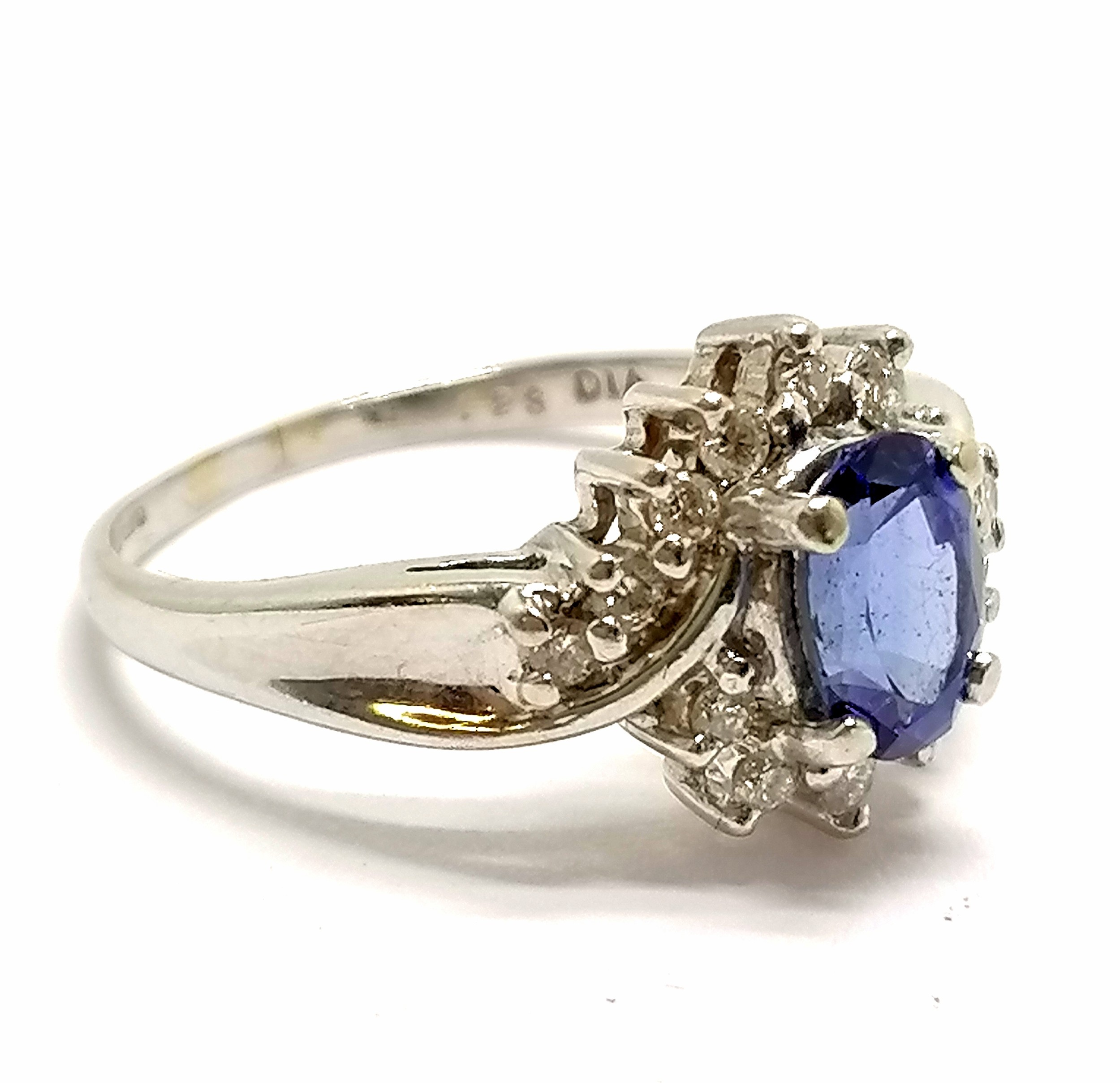 18ct hallmarked white gold sapphire & diamond (0.23cts total weight indicated) cluster ring - size - Image 3 of 3