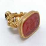 Antique unmarked gold cased cornelian seal fob pendant with "pro deo et rege" crest - 4cm high & top