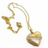 9ct hallmarked 2-tone gold heart shaped locket on 9ct marked gold 40cm neckchain - total weight 2.2g