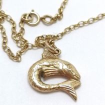 9ct hallmarked gold fish pendant on a 9ct marked gold 44cm neckchain - 3g - SOLD ON BEHALF OF THE
