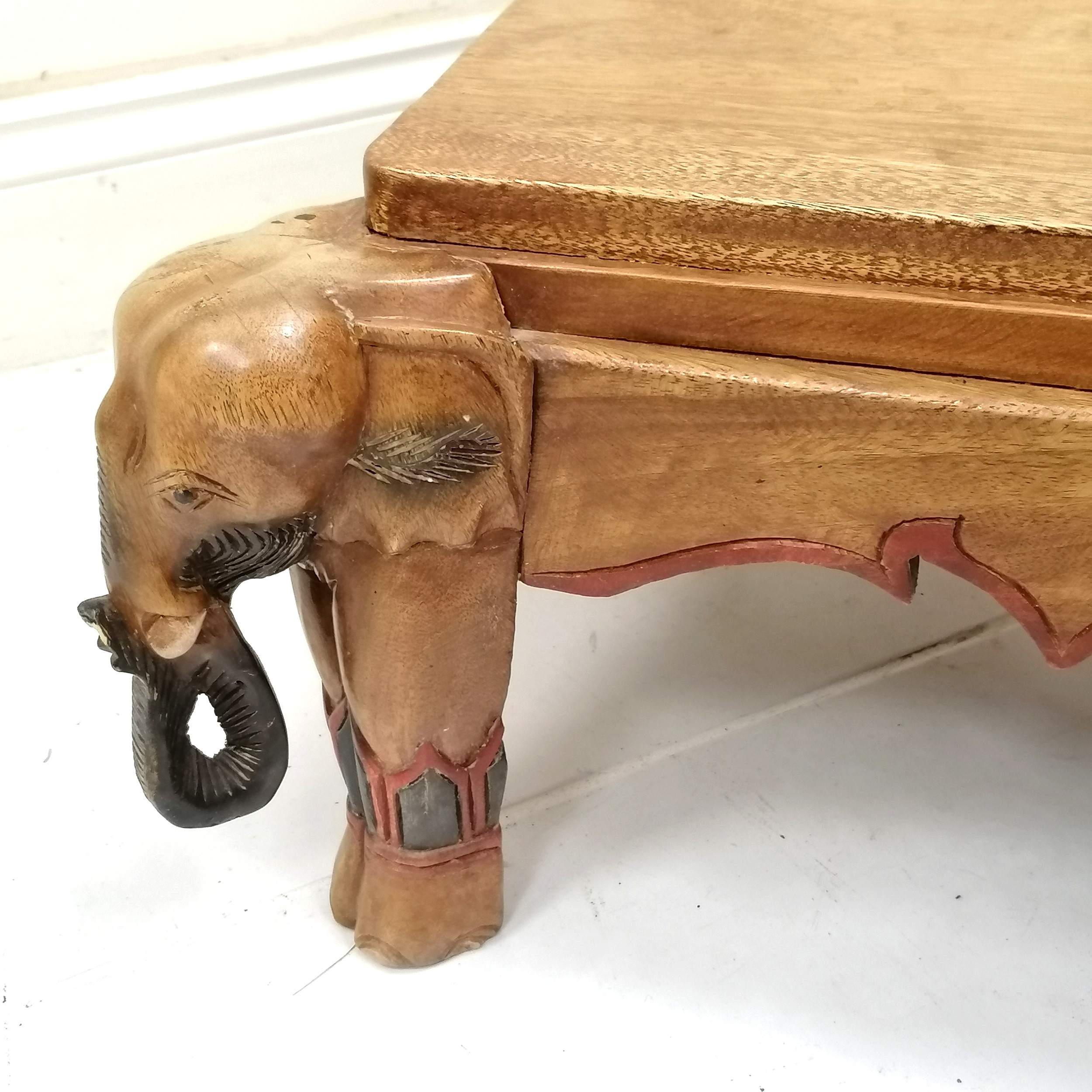 Indian carved teak coffee table with carved elephants on each corner as supports, 65 cm square x - Image 3 of 3