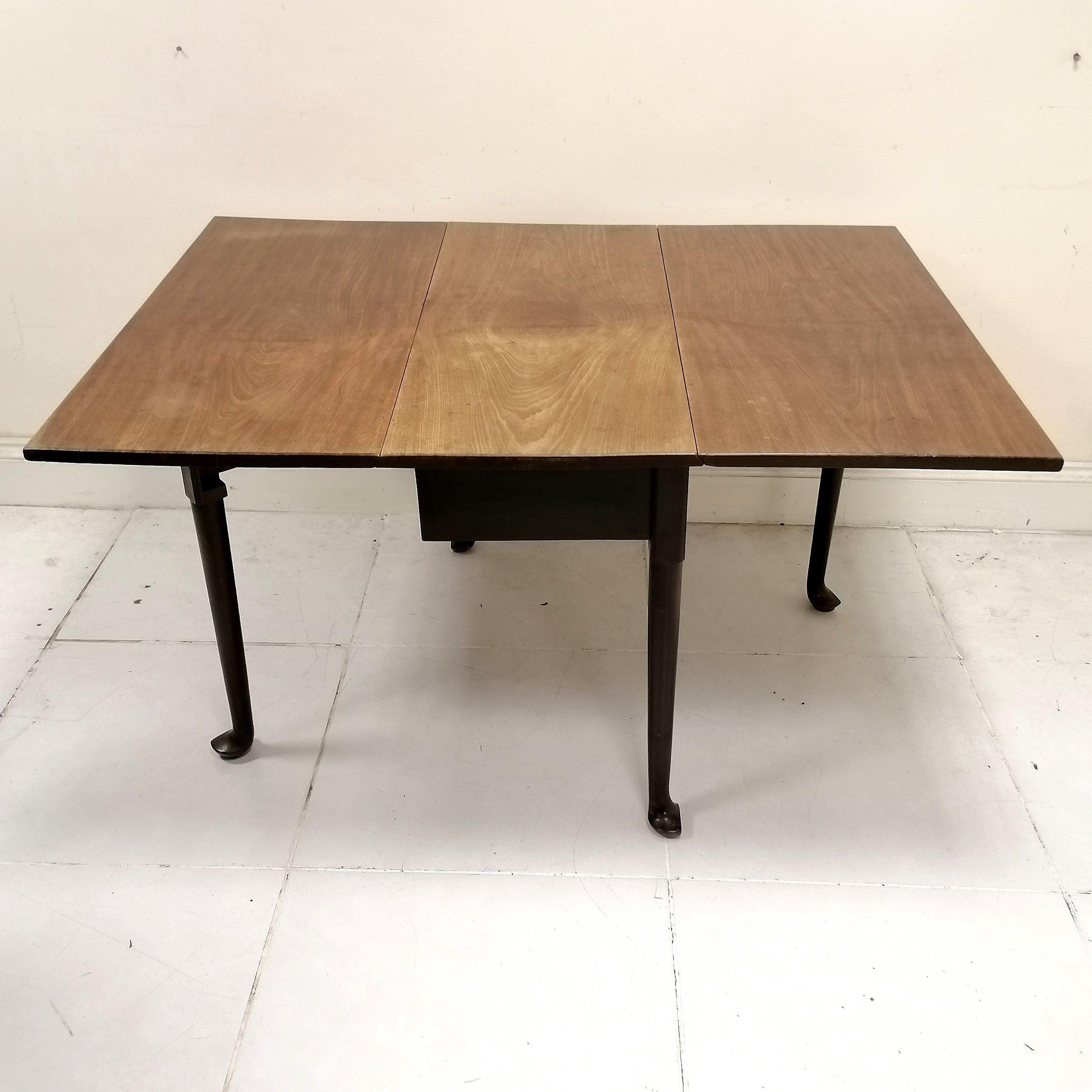 Antique mahogany drop flap dining table, on pad feet, losses to pad feet, in used condition, 103 - Image 2 of 4