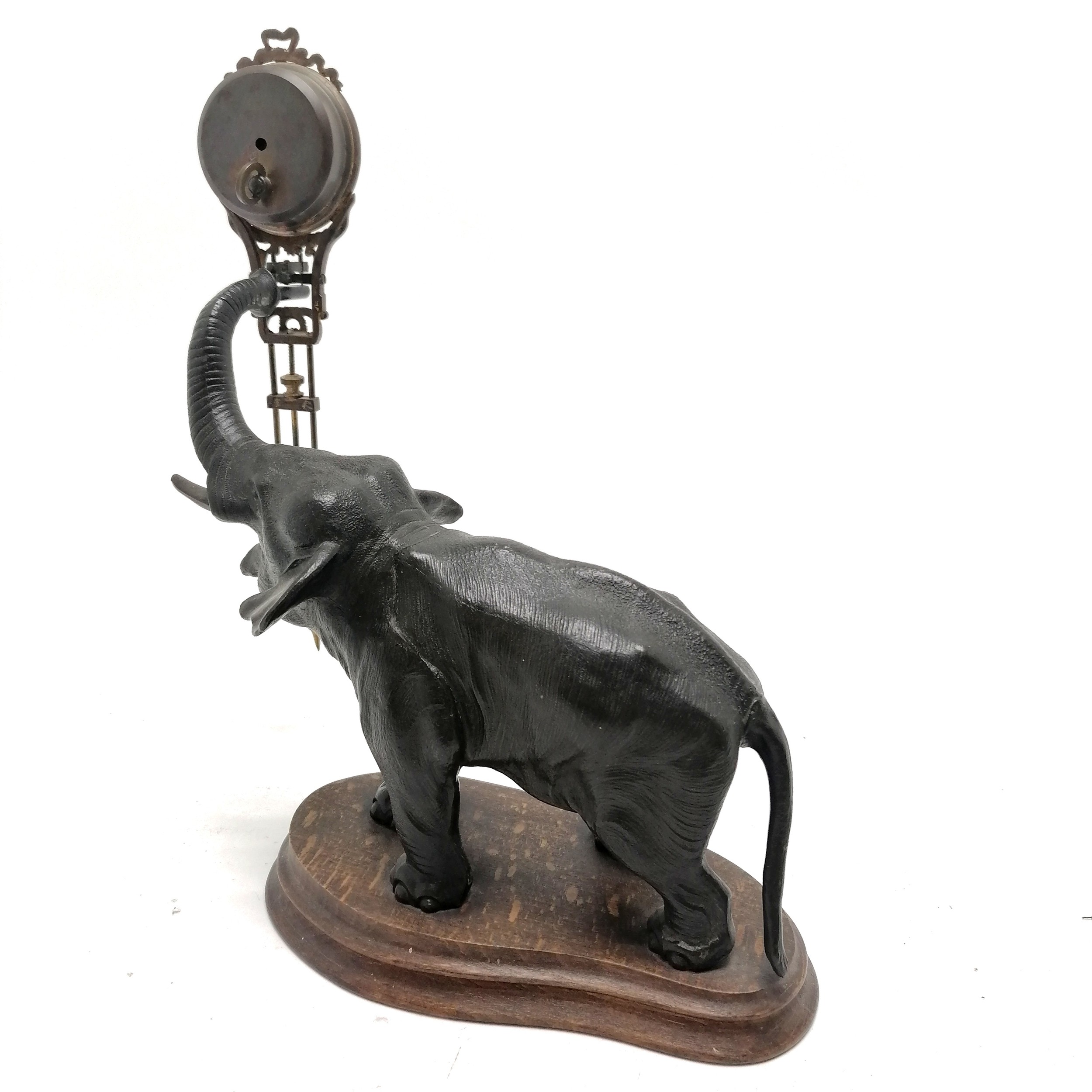 Antique French bronze Elephant pendulum clock on a wooden base 28cm high - the pendulum is bent - Image 4 of 8