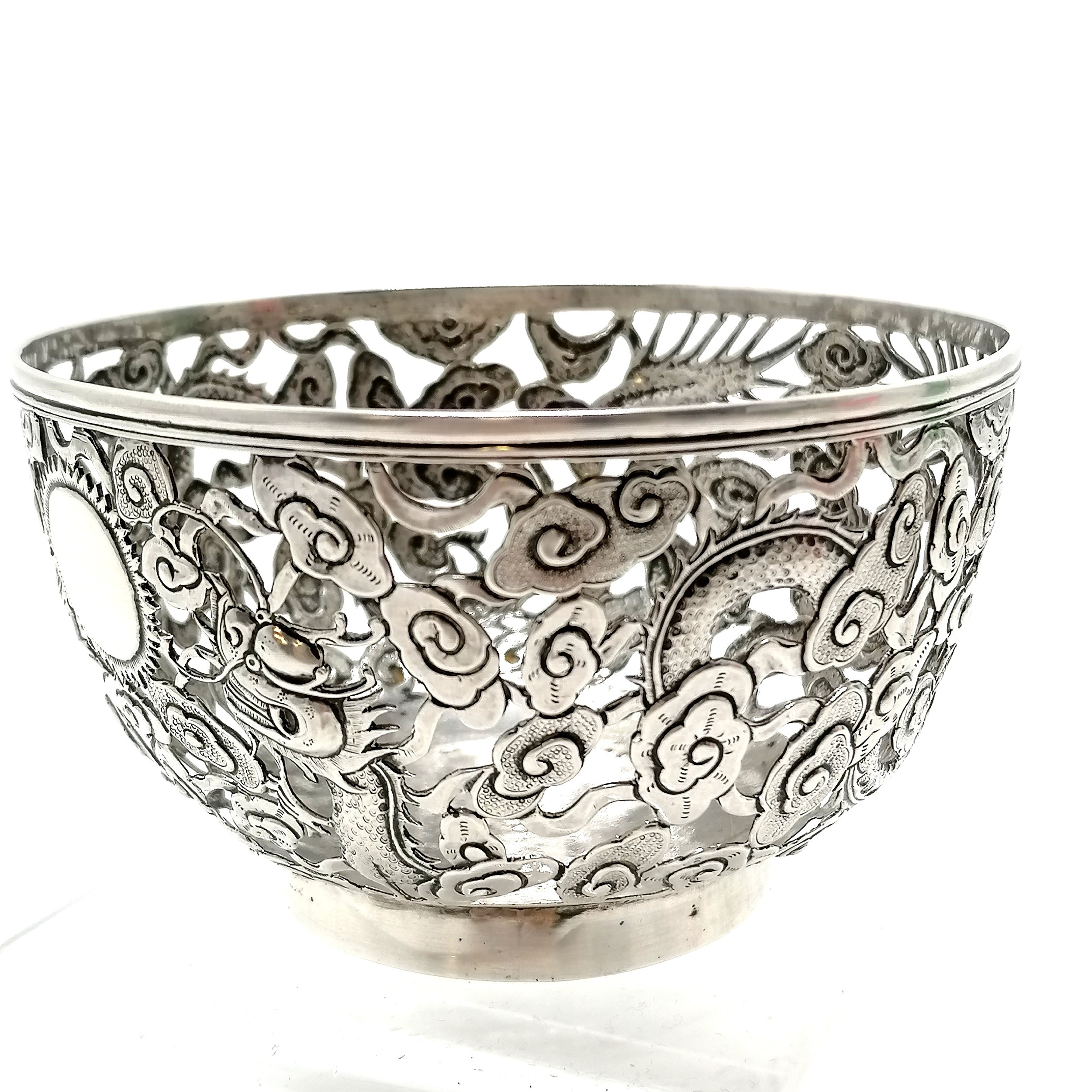 Chinese antique silver bowl with pierced decoration depicting 2 dragons & flaming pearl cartouche by - Image 6 of 6