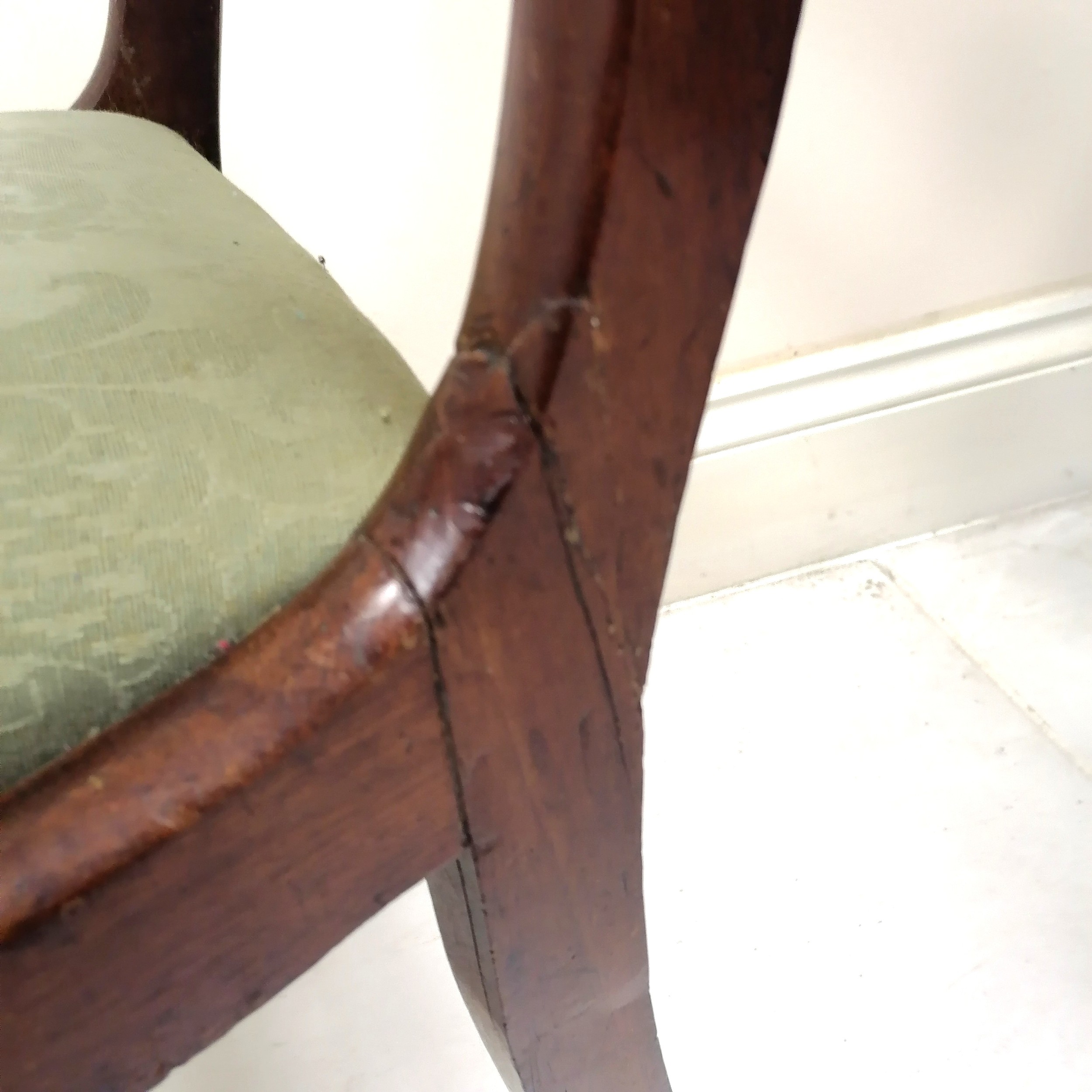 Set of William IV mahogany bow back dining chairs with drop in seats upholstered in a green - Image 2 of 6