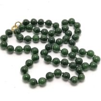 Chinese green nephrite/hardstone knotted bead necklace 72cm long