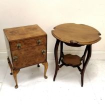 Edwardian circular mahogany 2 tier centre table, 62 cm diameter x 71 cm high with some surface