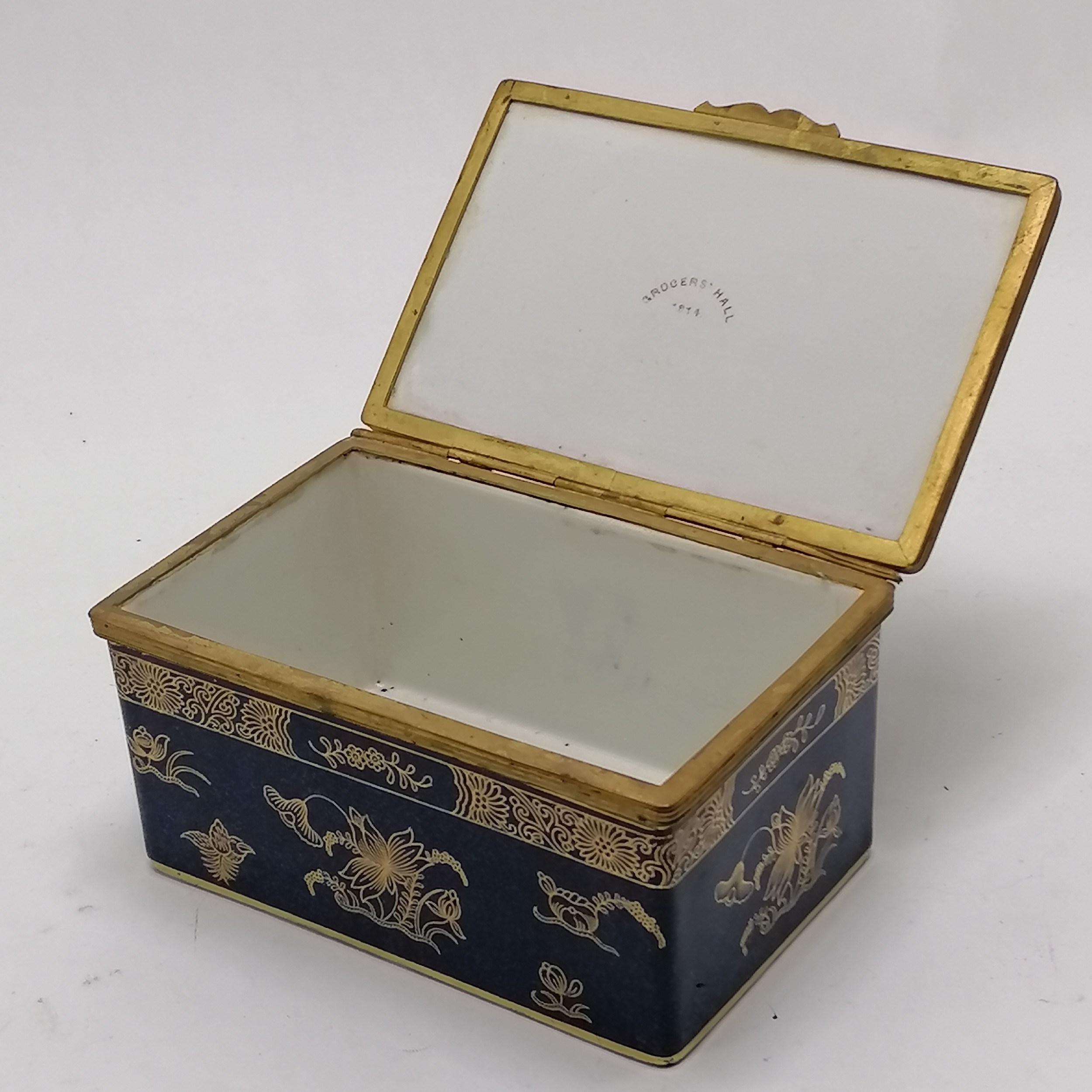T Goode & Co (London) Copeland ormolu mounted blue & gilt decorated ceramic table box with - Image 4 of 7