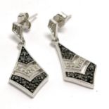 9ct marked white gold Art Deco style drop earrings set with black & white diamonds - 2.8cm drop &