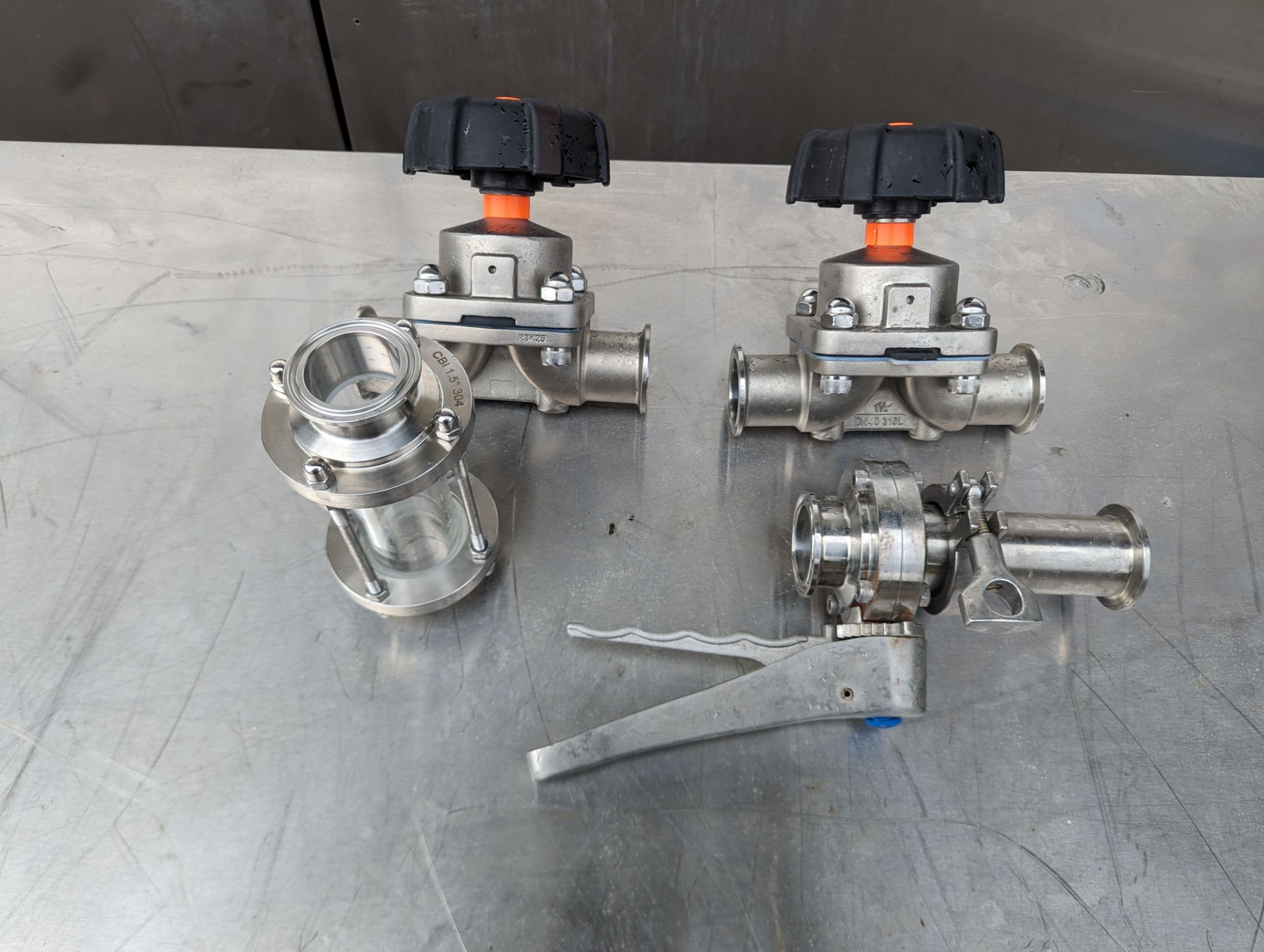 Two Shut Off Turn Valves and Sight Glass