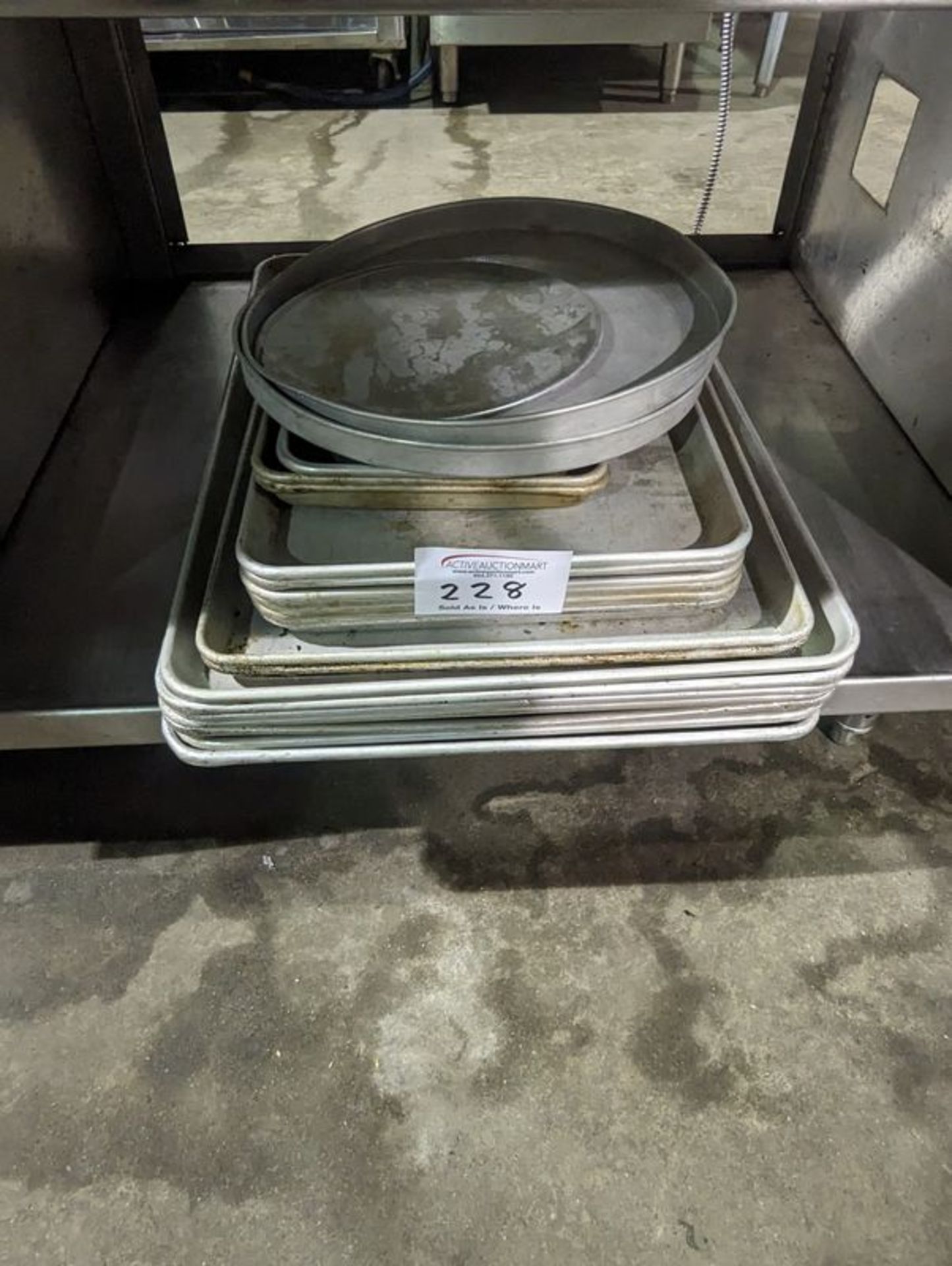 Lot of Assorted Aluminum Trays