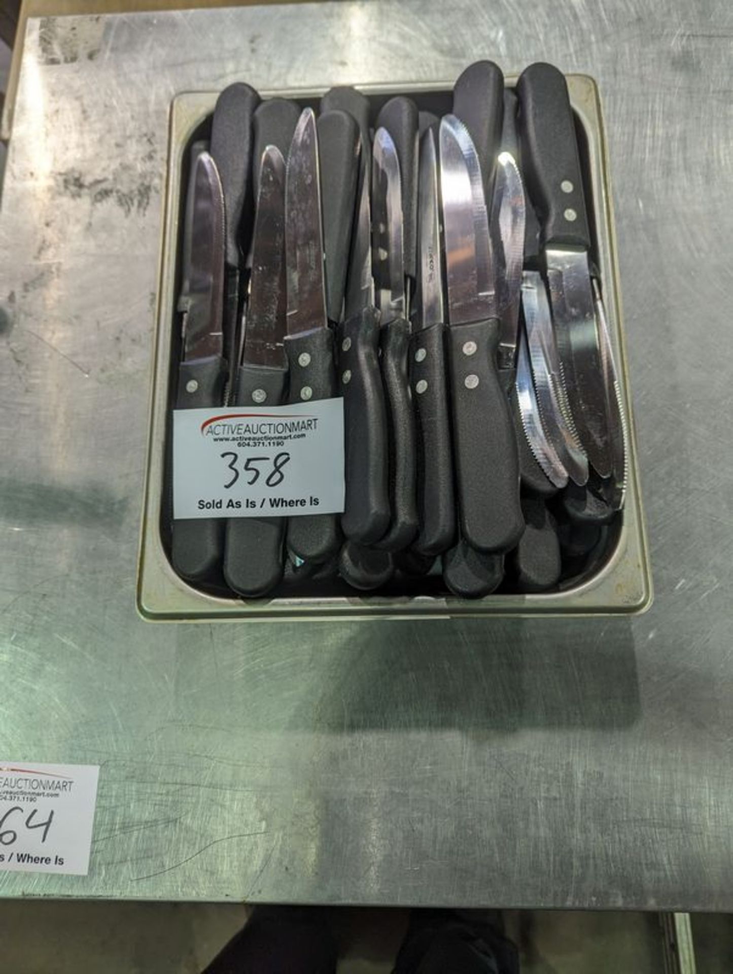 60 Steak Knives