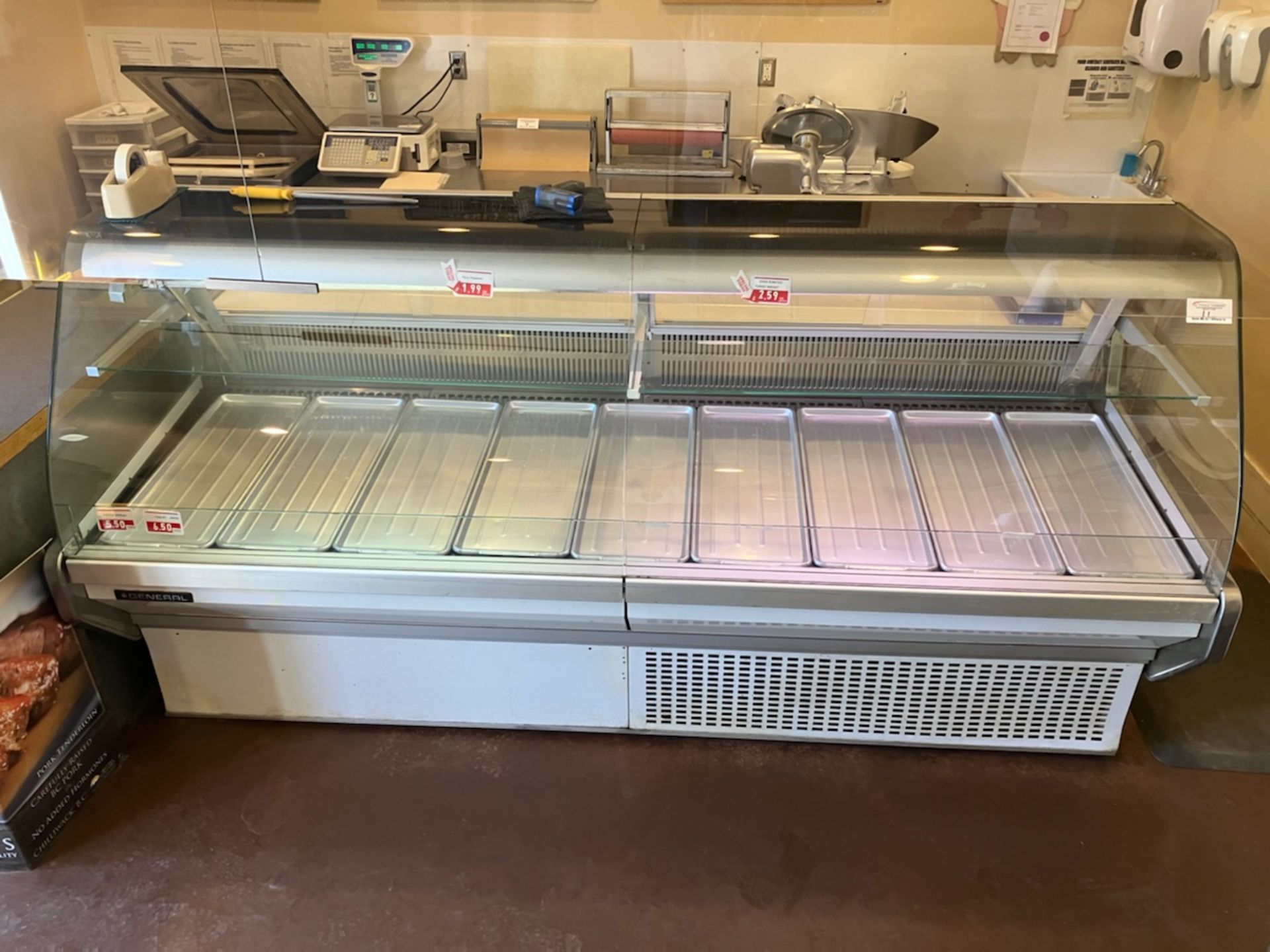 Approx. 8ft Bow General Front Deli Display Case