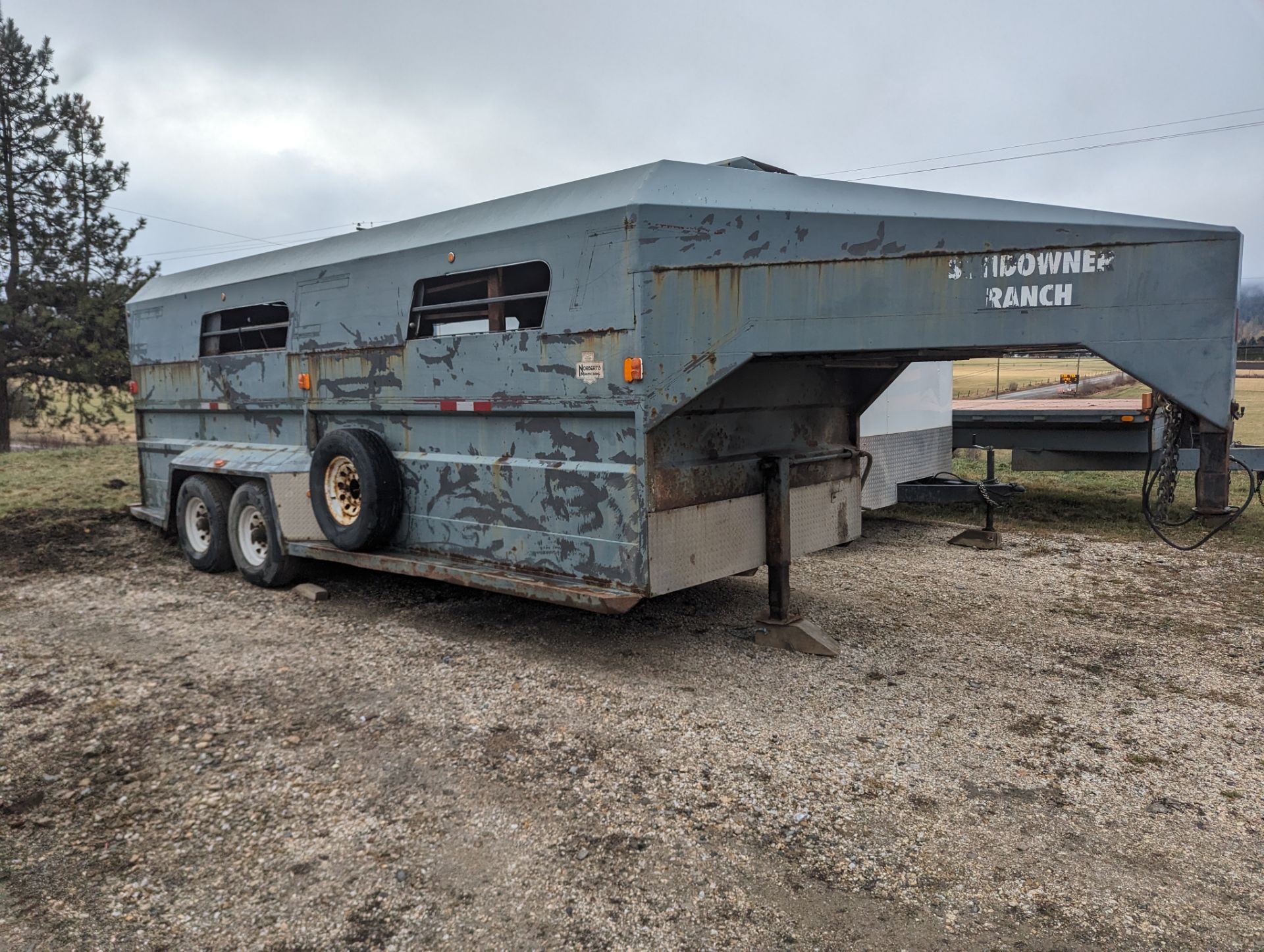 Goose Neck Livestock Trailer