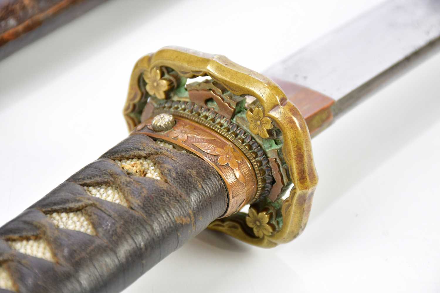 A Japanese WWII army officer's Katana type 98 sword, with shagreen grip and gilt metal terminal, and - Image 3 of 18