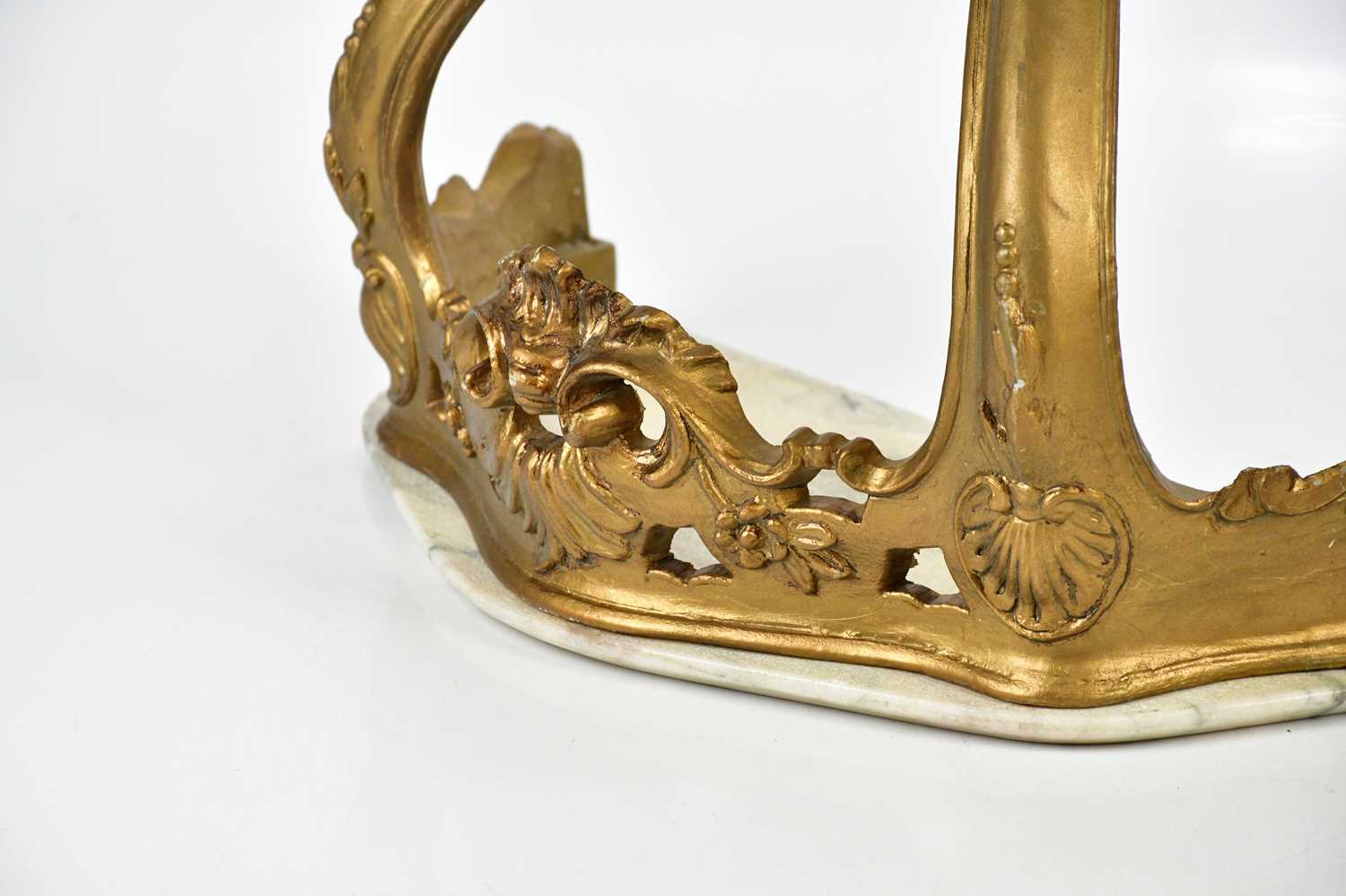 A pair of mid 20th century gesso and gilt wall brackets with detachable marble tops, height 40cm. - Image 3 of 4