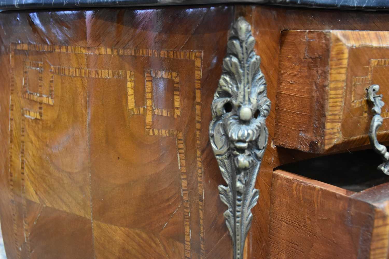 A pair of reproduction serpentine front marble top bombe shaped three drawer side cabinets with - Image 4 of 4