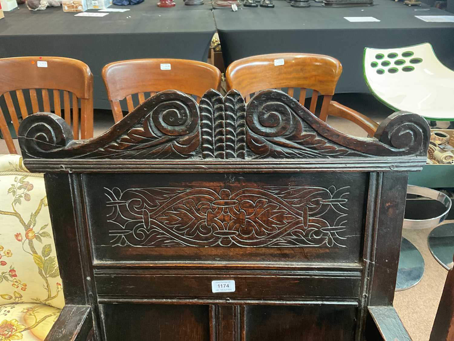 An 18th century and later oak wainscot type chair with carved back and single plank seat, on block - Image 4 of 16